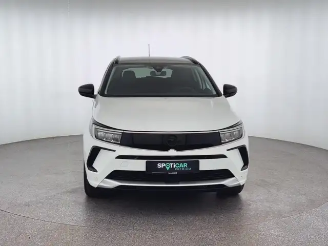 Opel Grandland view 2