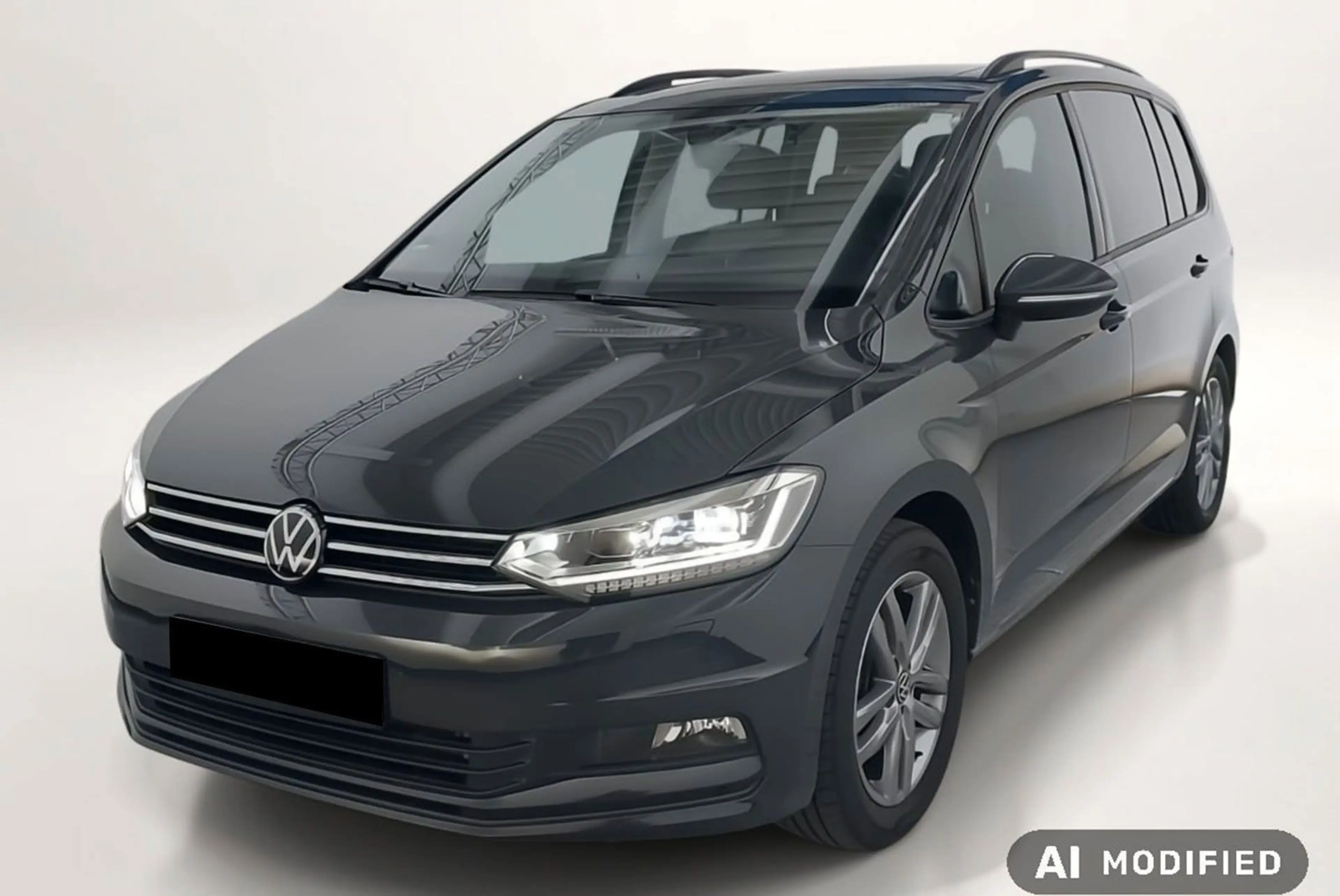 Volkswagen Touran 1,5 IQ.LIGHT+Kamera+Panorama+7-Sitzer+AHK — photo 2