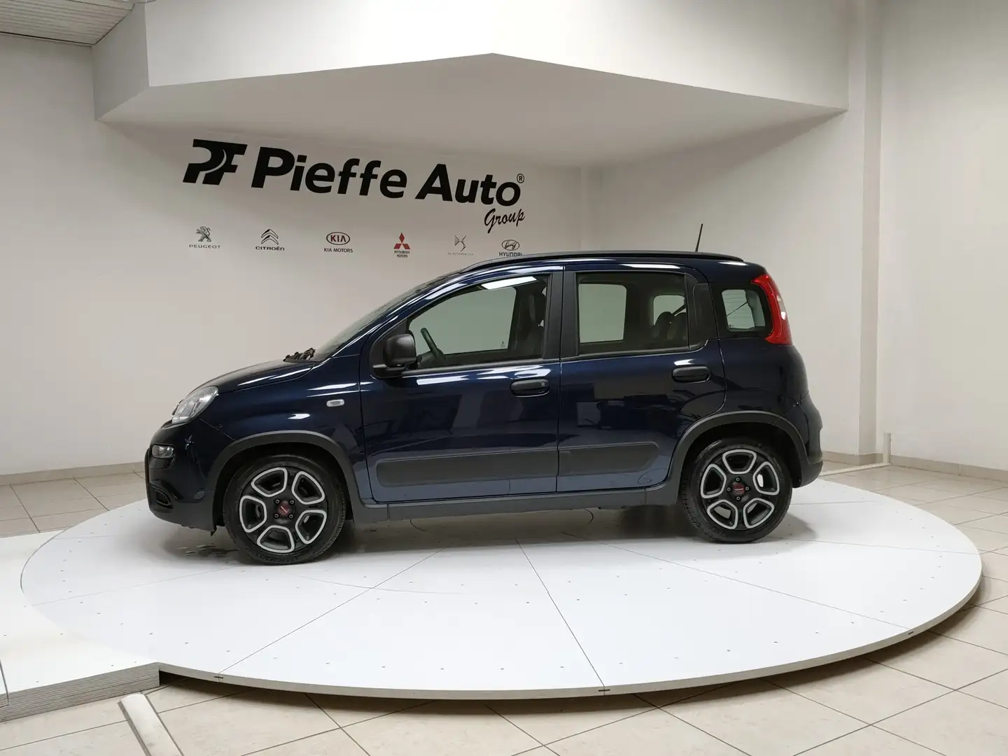 Fiat Panda 3ª serie - Panda 1.0 FireFly S&S Hybrid City Life Blu/Azzurro - 2