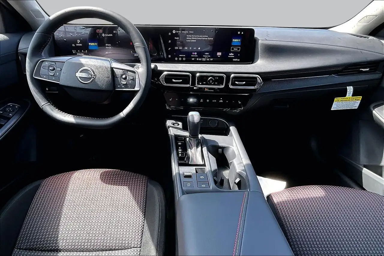 Nissan Sentra fotografie Nissan Sentra