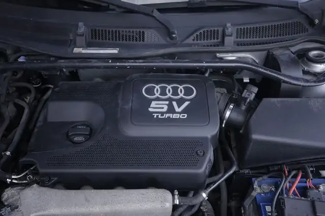 Audi TT view 16