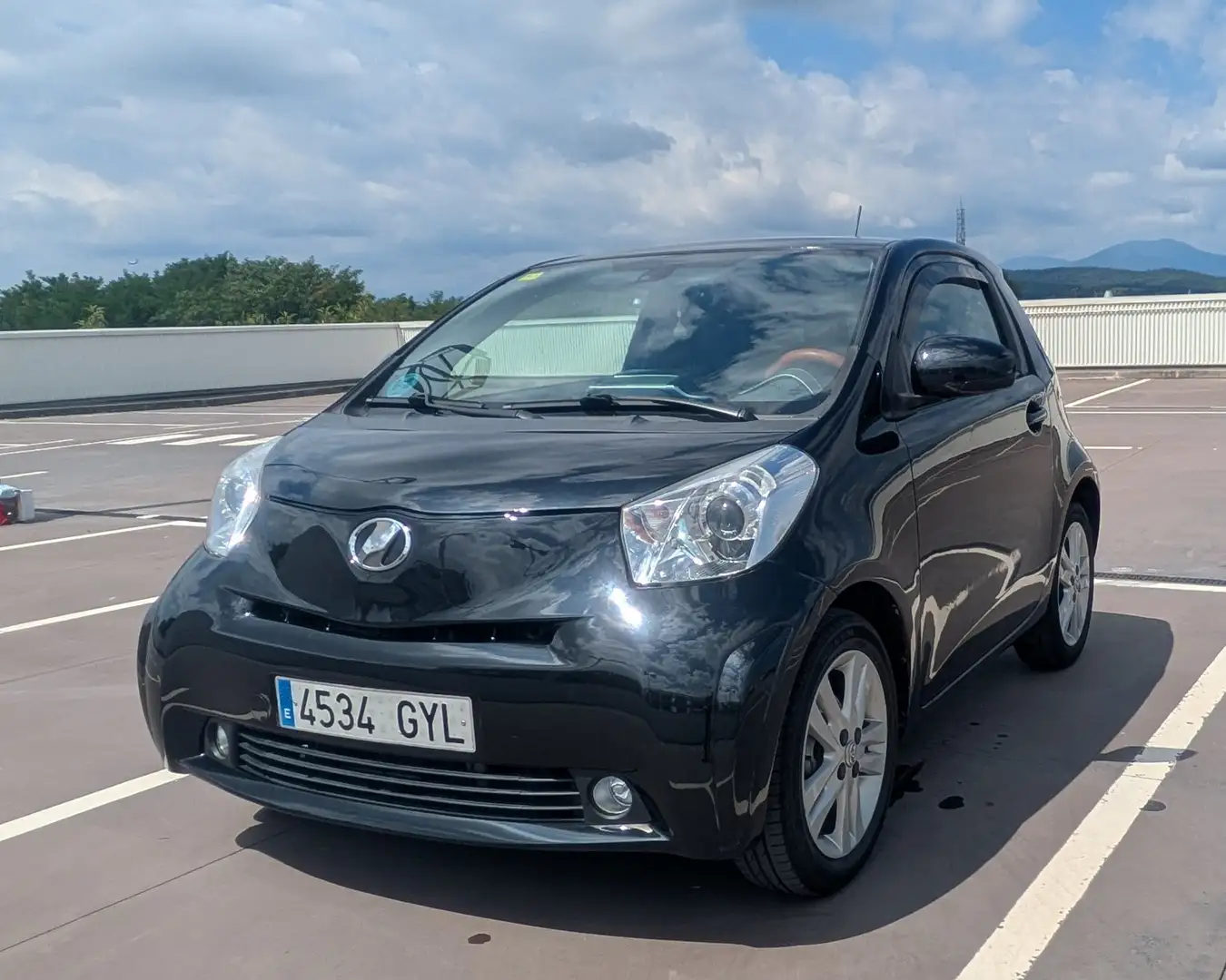 Toyota iQ iQ2 1.33 VVT-i Dual - 1