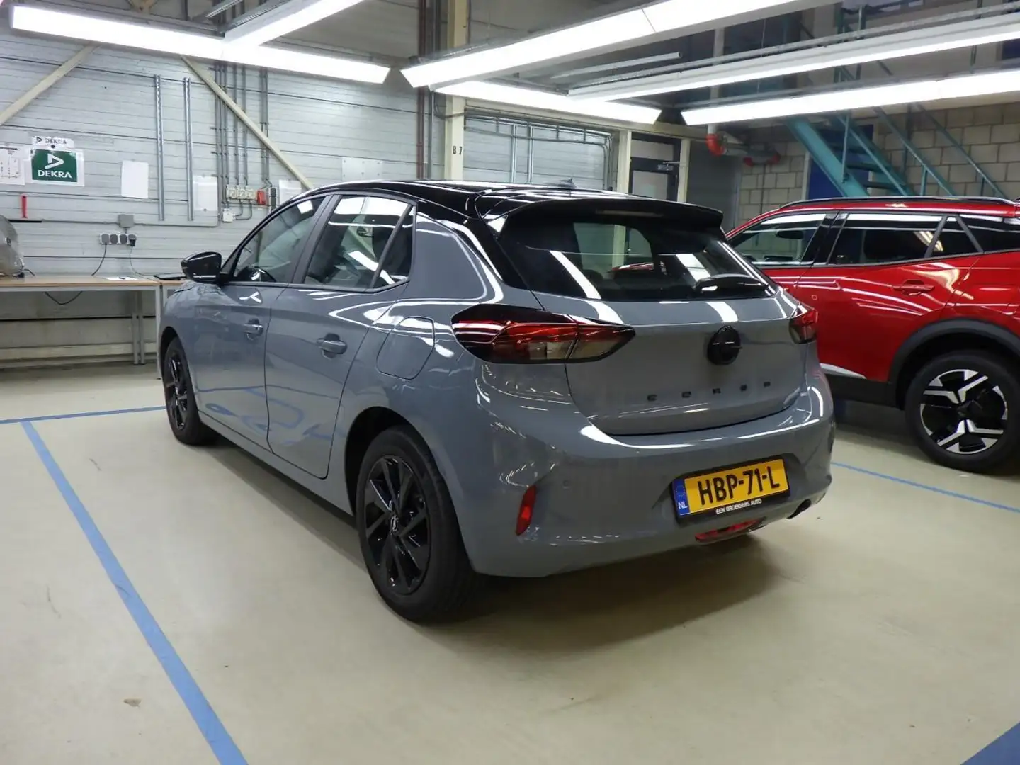 Opel Corsa 1.2 Turbo Yes Carplay Grijs - 2