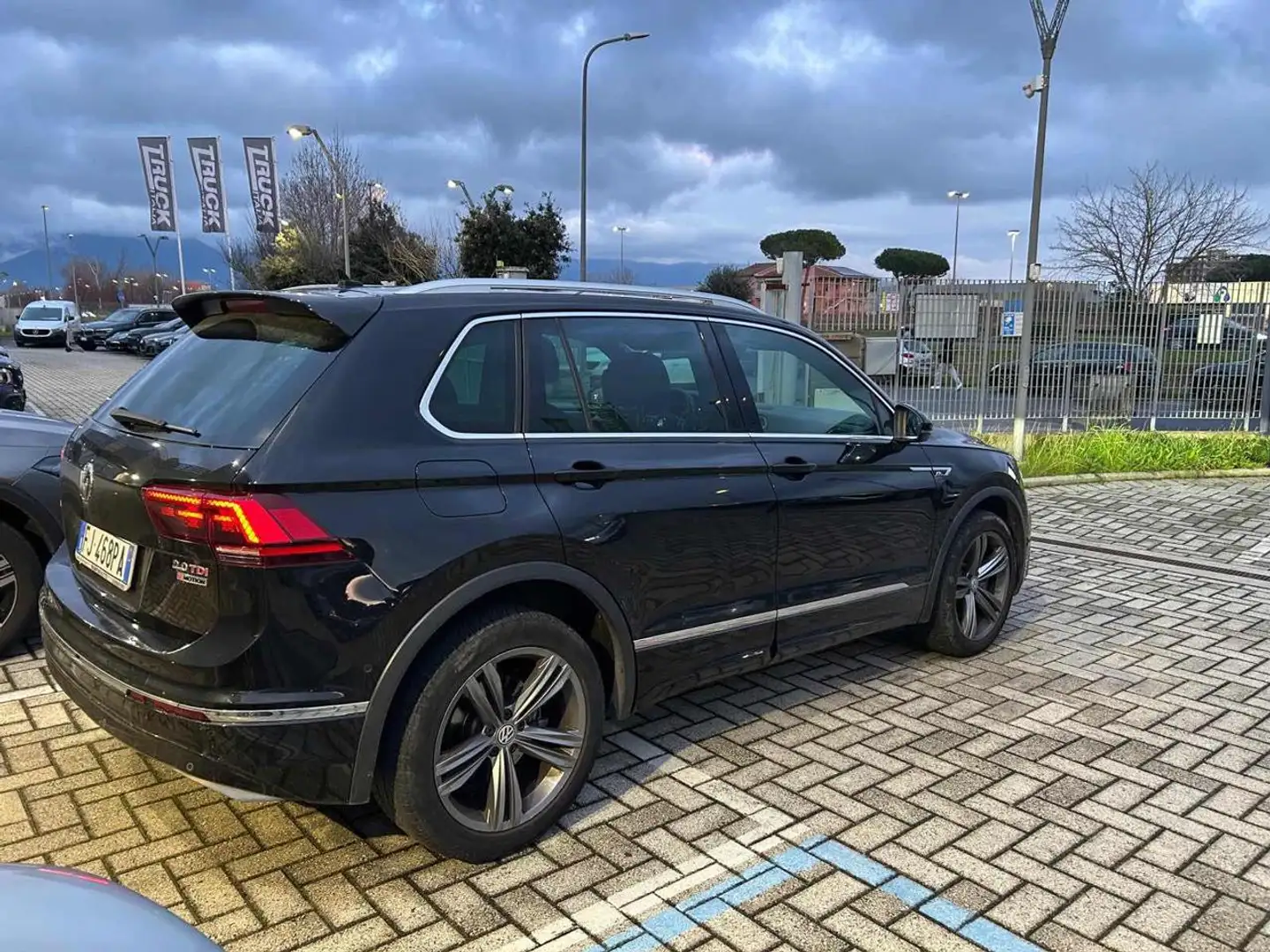 Volkswagen Tiguan 2.0 TDI DSG 4MOTION 240cv Rline Noir - 2