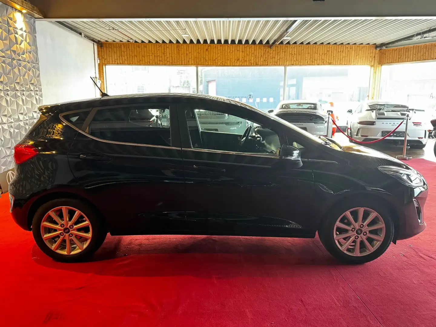 Ford Fiesta Titanium Schwarz - 2