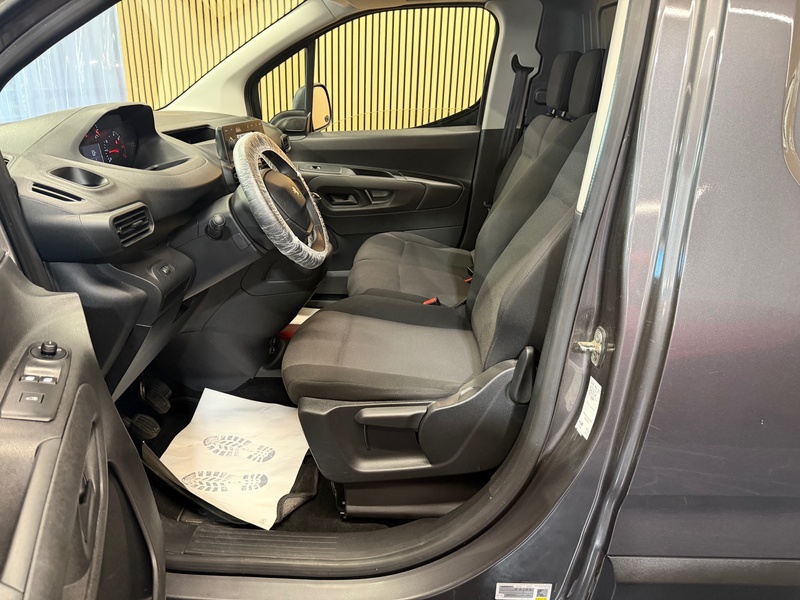 Peugeot Partner 1.5 BLUEHDI UTILITAIRE 49MKM ** UTILITAIRE ** GARANTIE 12 MOIS — photo 10