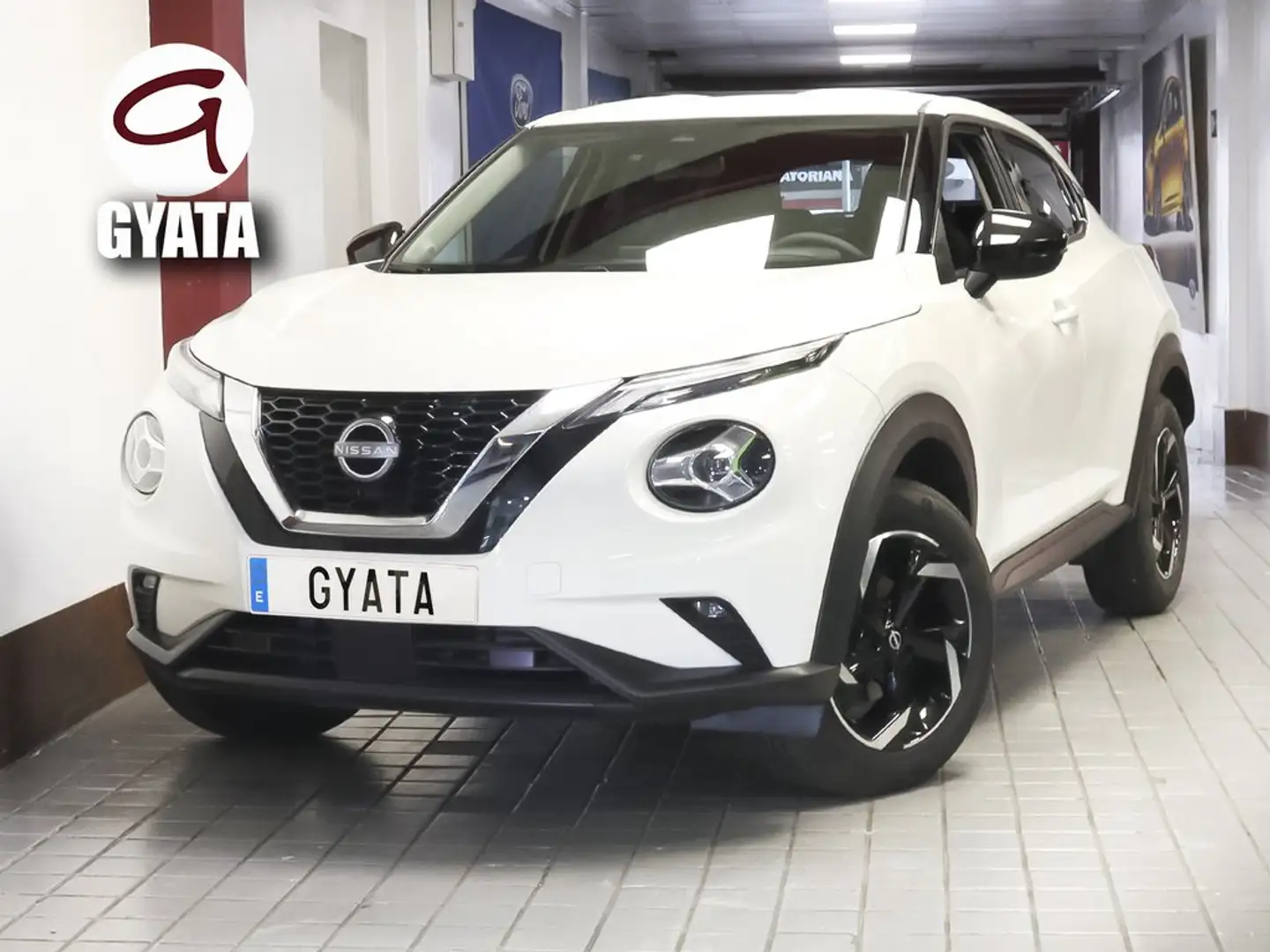 Nissan Juke 1.0 DIG-T Acenta 4x2 DCT 7 114 Blanco - 1