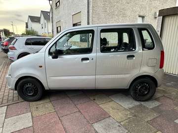 Agila 1.0i XEP 12v Cosmo