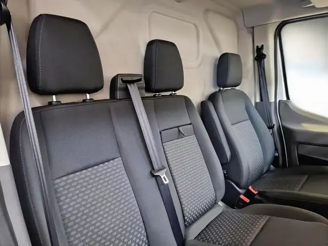 Ford Transit view 10