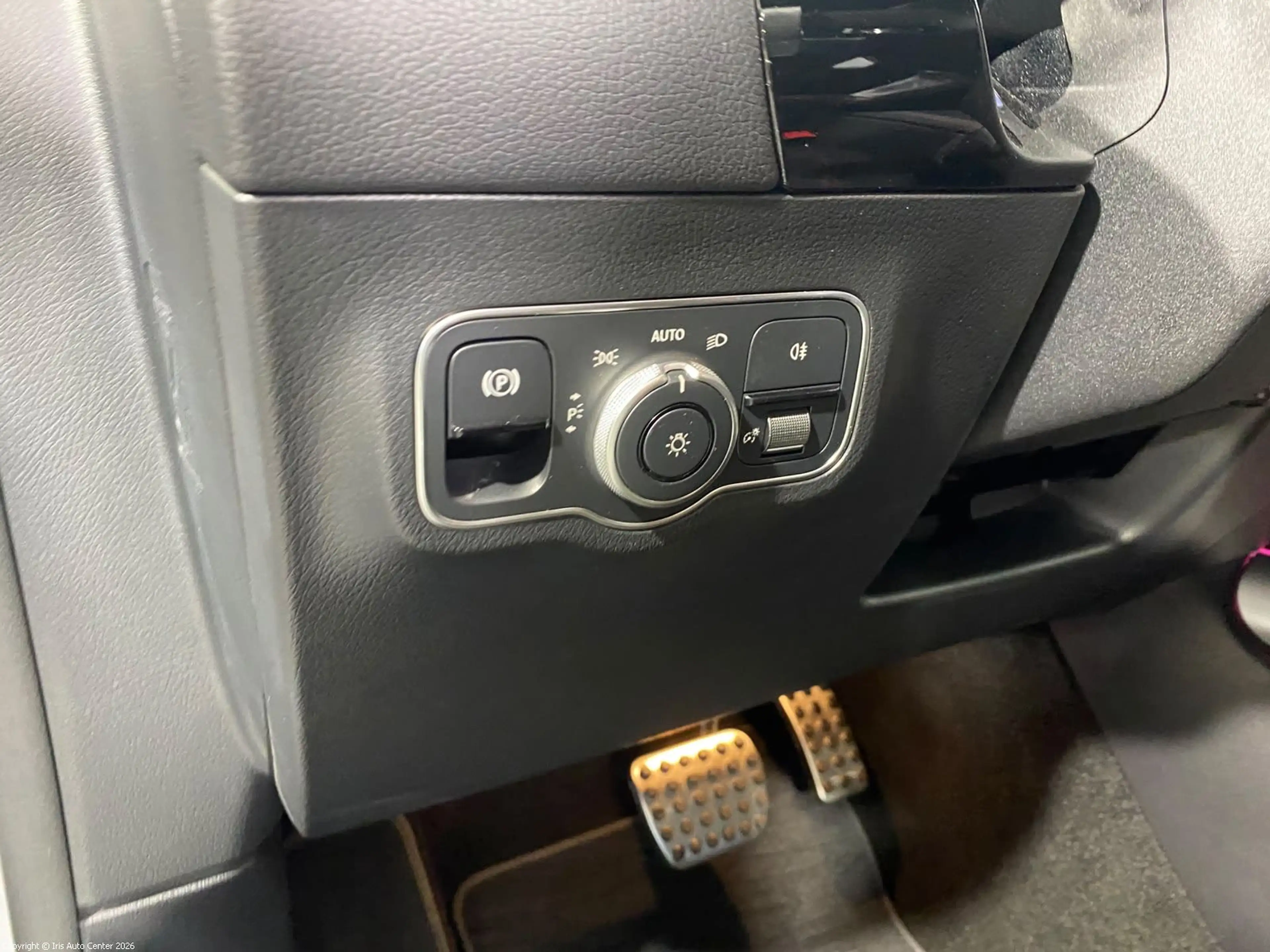 Mercedes-Benz GLA 180 AMG LINE | BURMESTER | CAMERA 360 | A.C.C. — photo 10