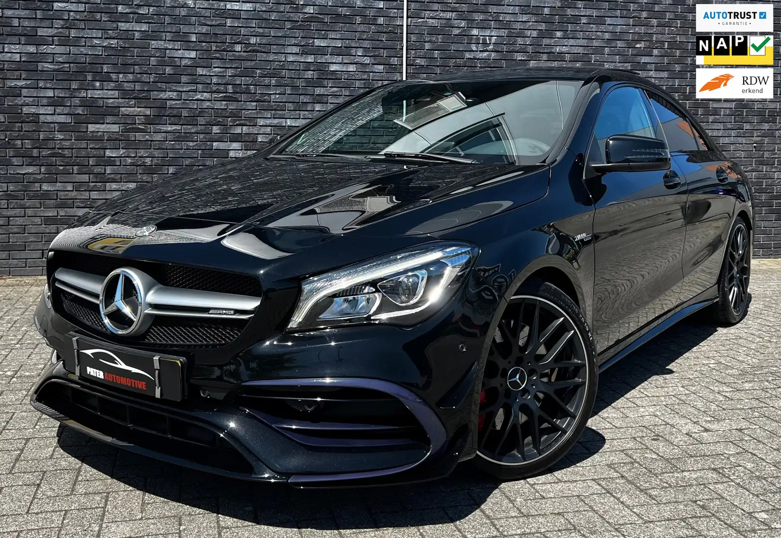 Mercedes-Benz CLA 45 AMG 4MATIC 1e eigenaar|Schaalstoelen|Aero pack|Panoram Zwart - 1