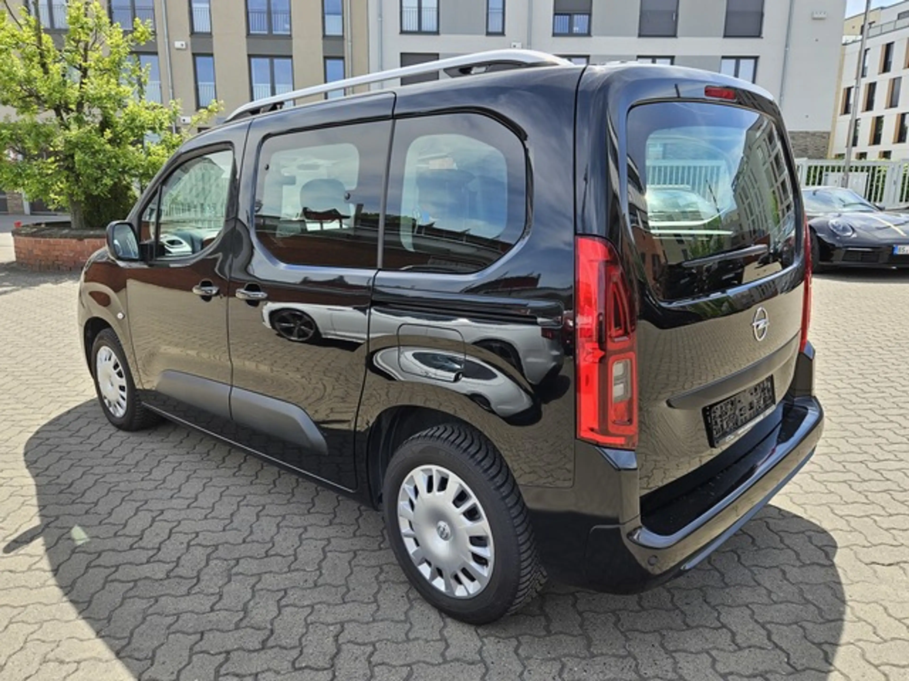 Opel Combo Life 1.5D Selection,Navi,PDC,AHK,VOLL — photo 5
