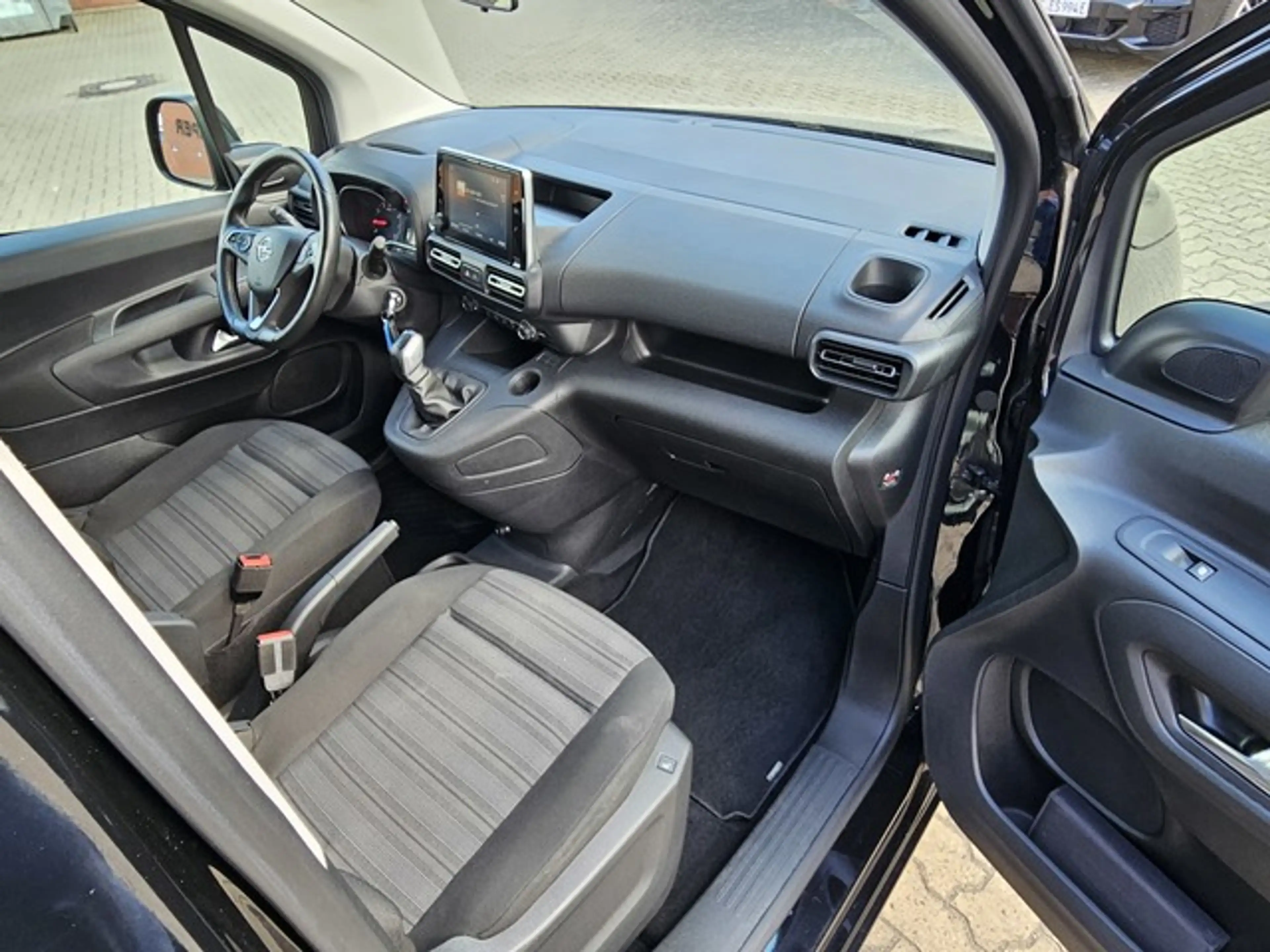 Opel Combo Life 1.5D Selection,Navi,PDC,AHK,VOLL — photo 14