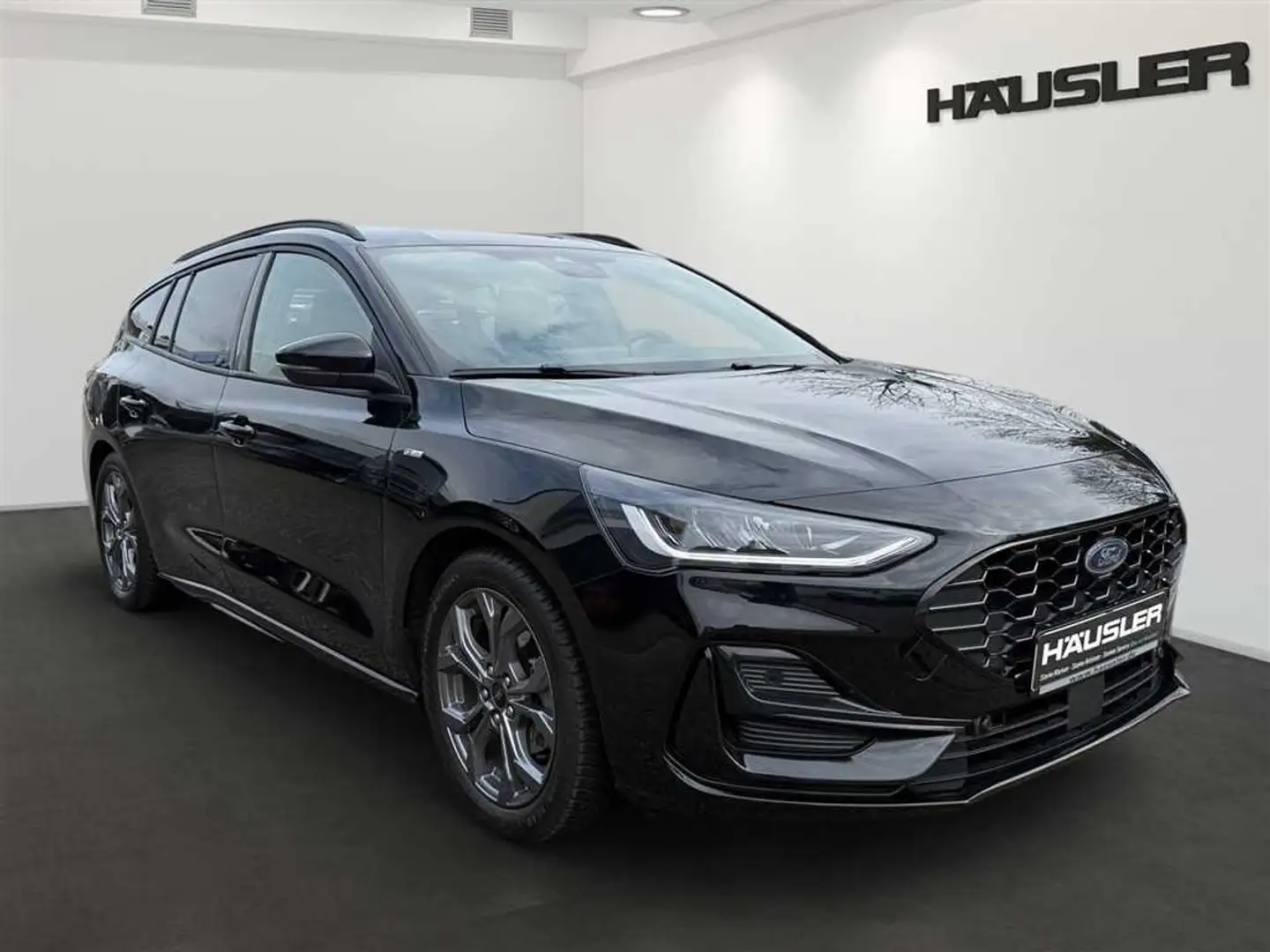 Ford Focus 1.0 EcoBoost ST-Line mit PDC*SHZ*Navi Zwart - 2