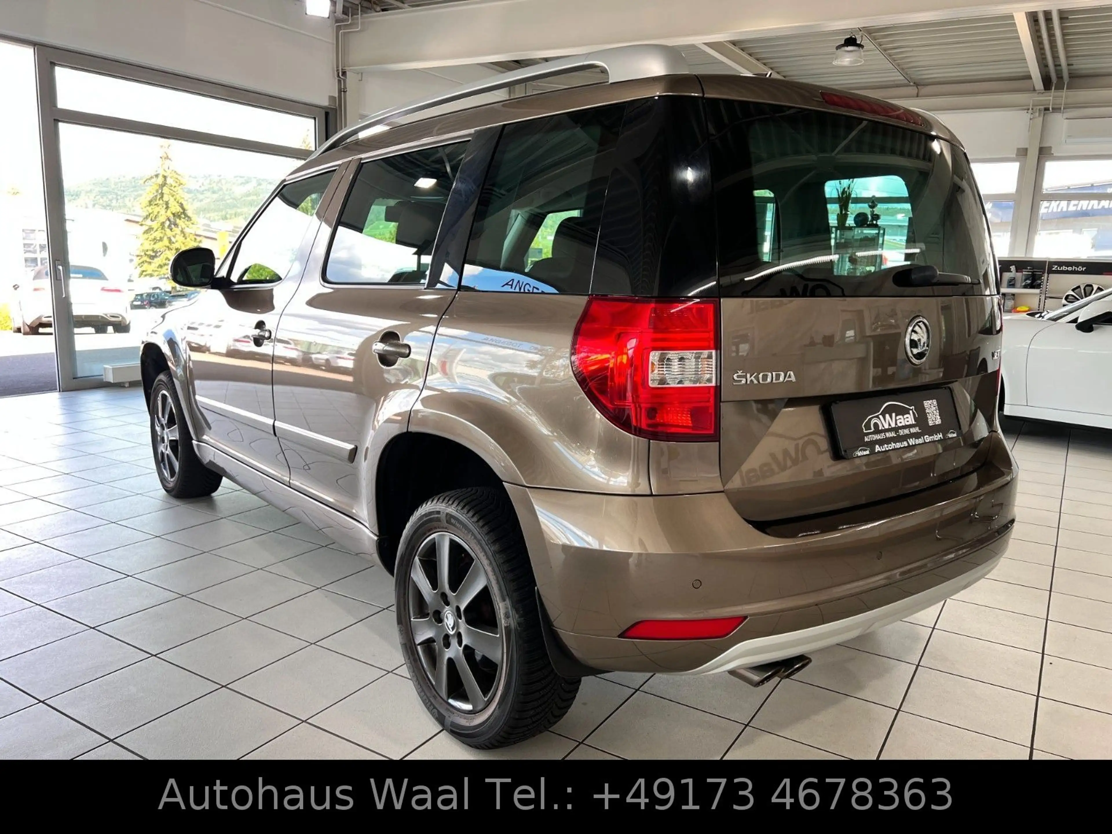 Skoda Yeti Elegance|1-HD | DSG | MEMORY | TEMPO | NAVI — photo 7