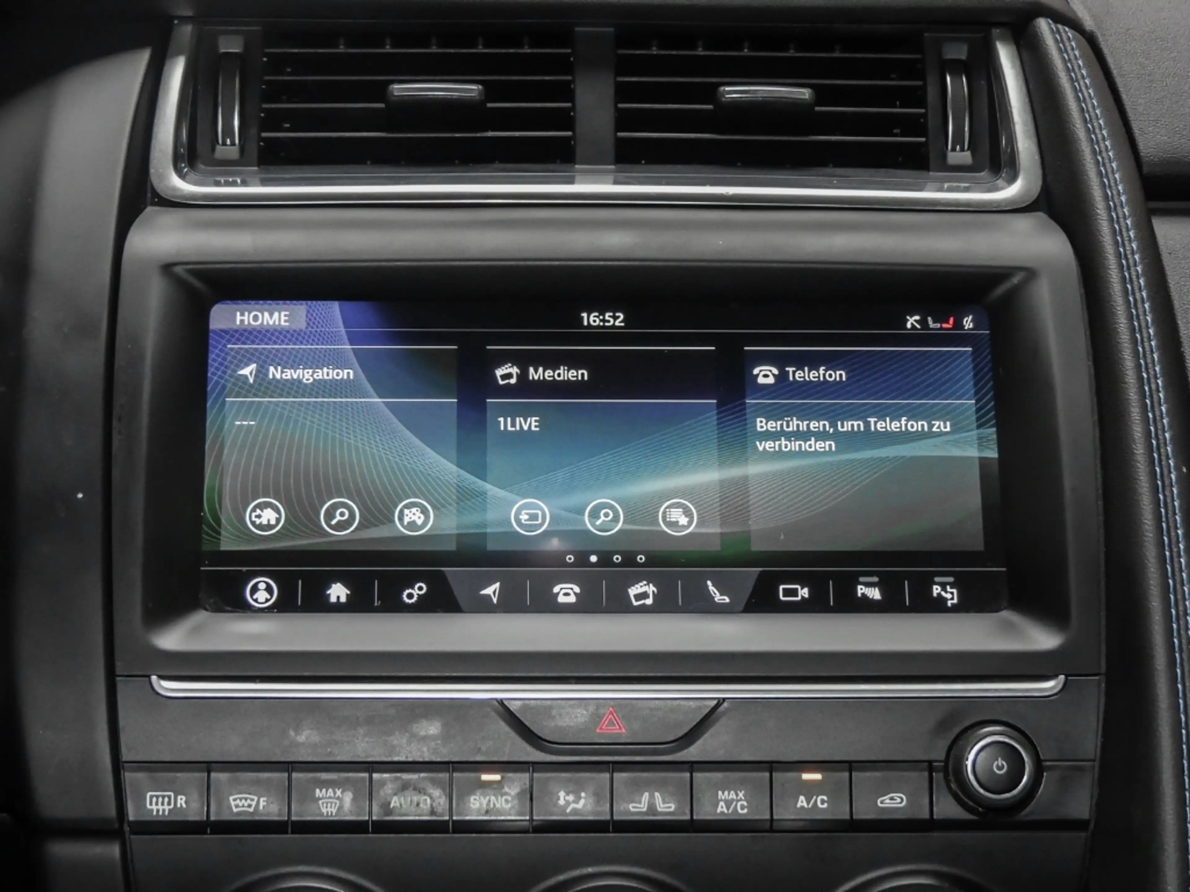 Jaguar E-Pace R-Dynamic SE AWD D180 EU6d-T Navi Memory Sitze Sou — photo 10