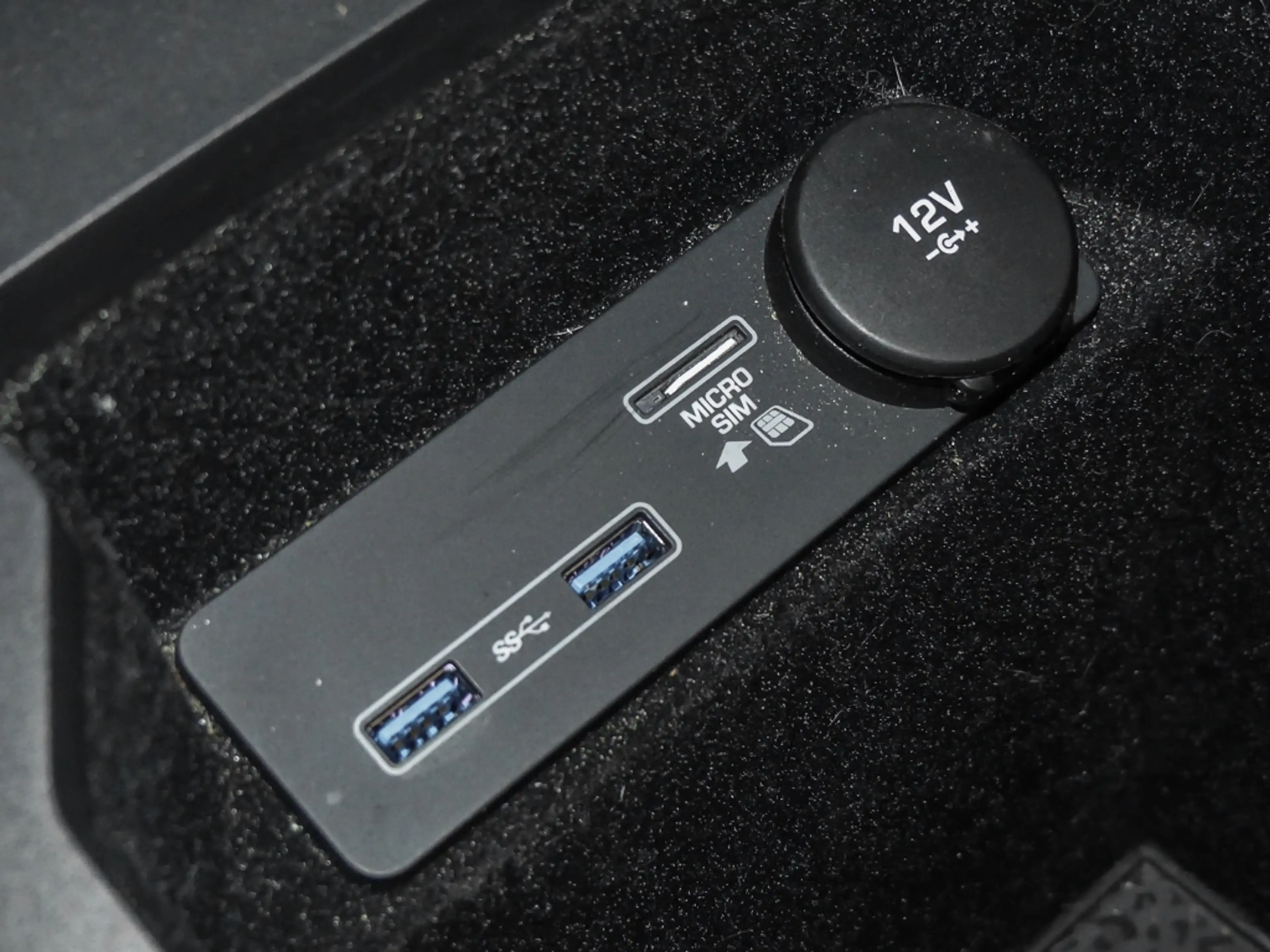 Jaguar E-Pace R-Dynamic SE AWD D180 EU6d-T Navi Memory Sitze Sou — photo 15