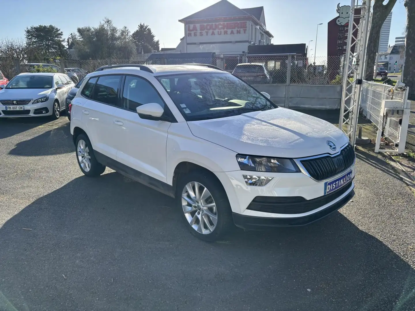 Skoda Karoq 1.0 TSI - 116 - AMBITION Weiß - 2