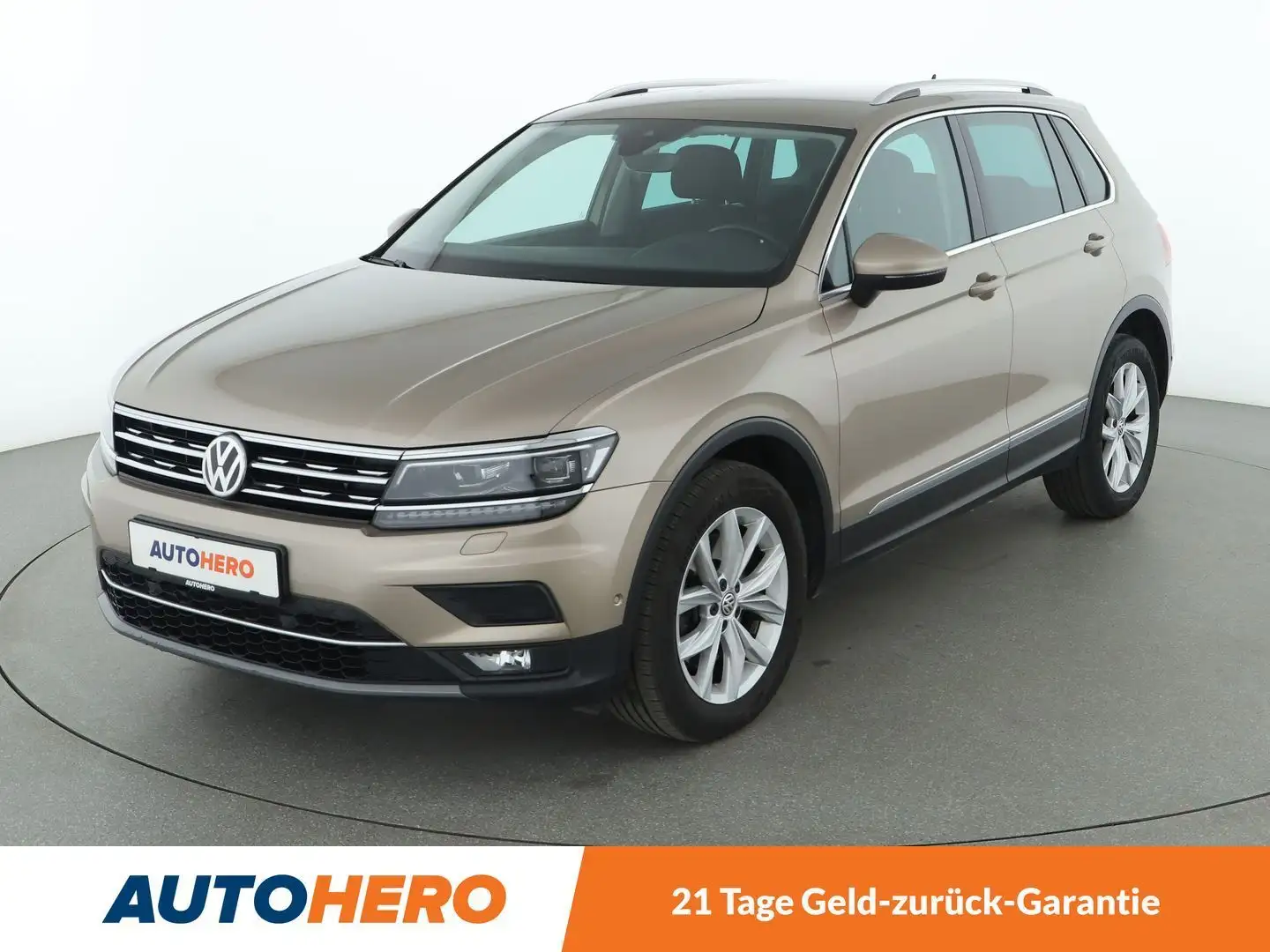 Volkswagen Tiguan 2.0 TDI Highline 4Motion BM Aut.*NAVI*HUD*LED* Beige - 1