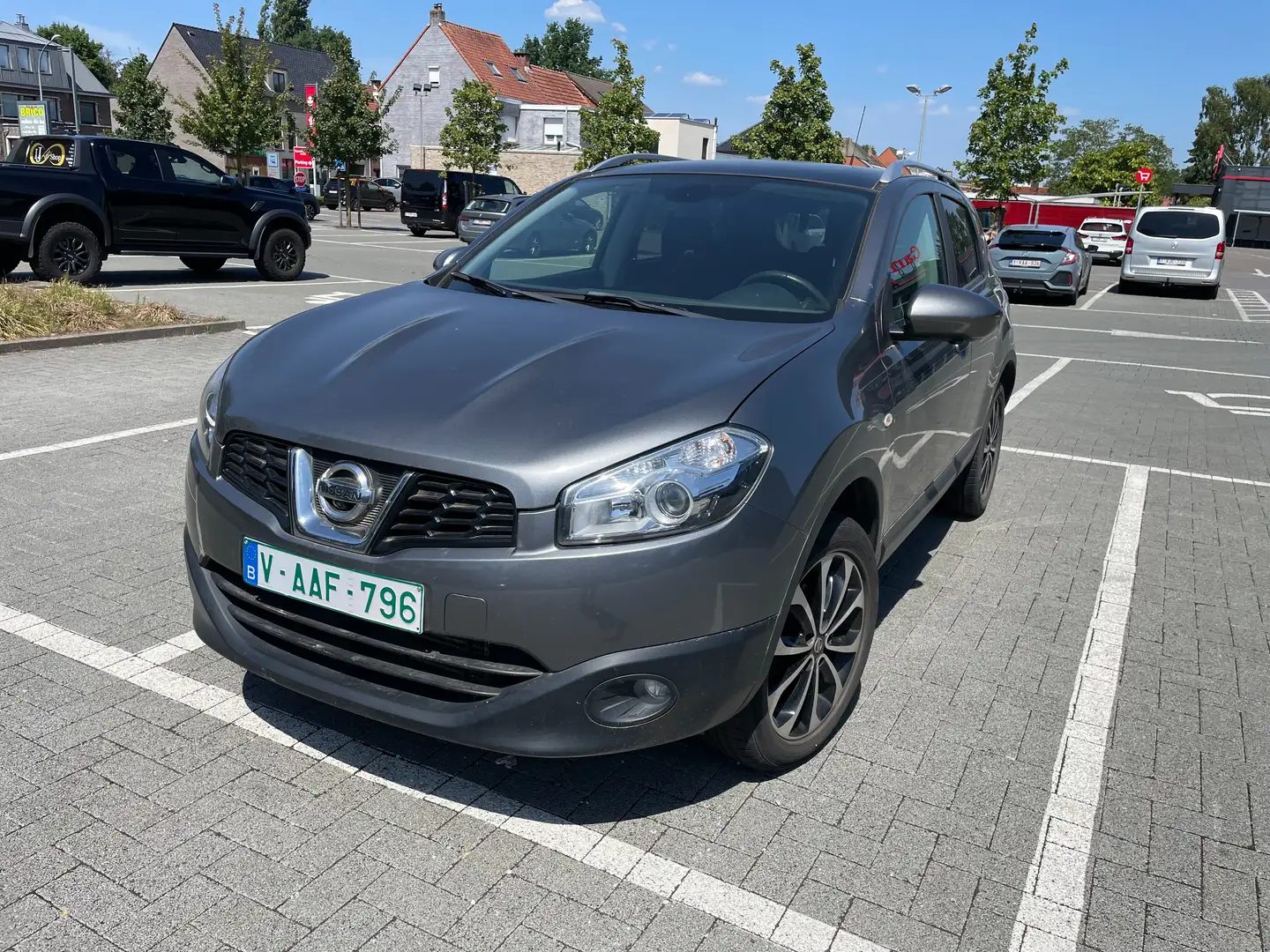 Nissan Qashqai Qashqai 1.6 dCi 4 x 4 DPF Start/Stop acenta Gris - 1