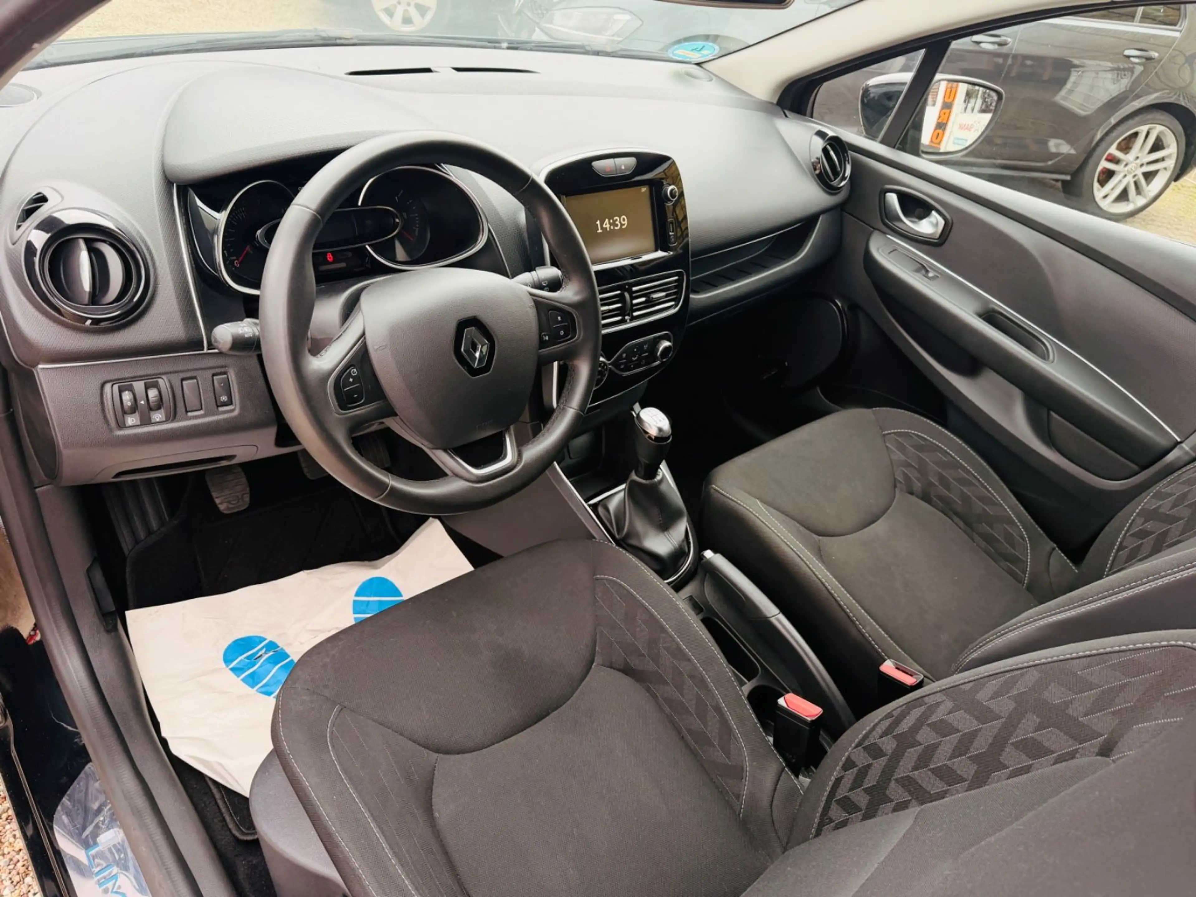 Renault Clio IV Limited+Scheckheft+Wartung Neu+Navi — photo 17