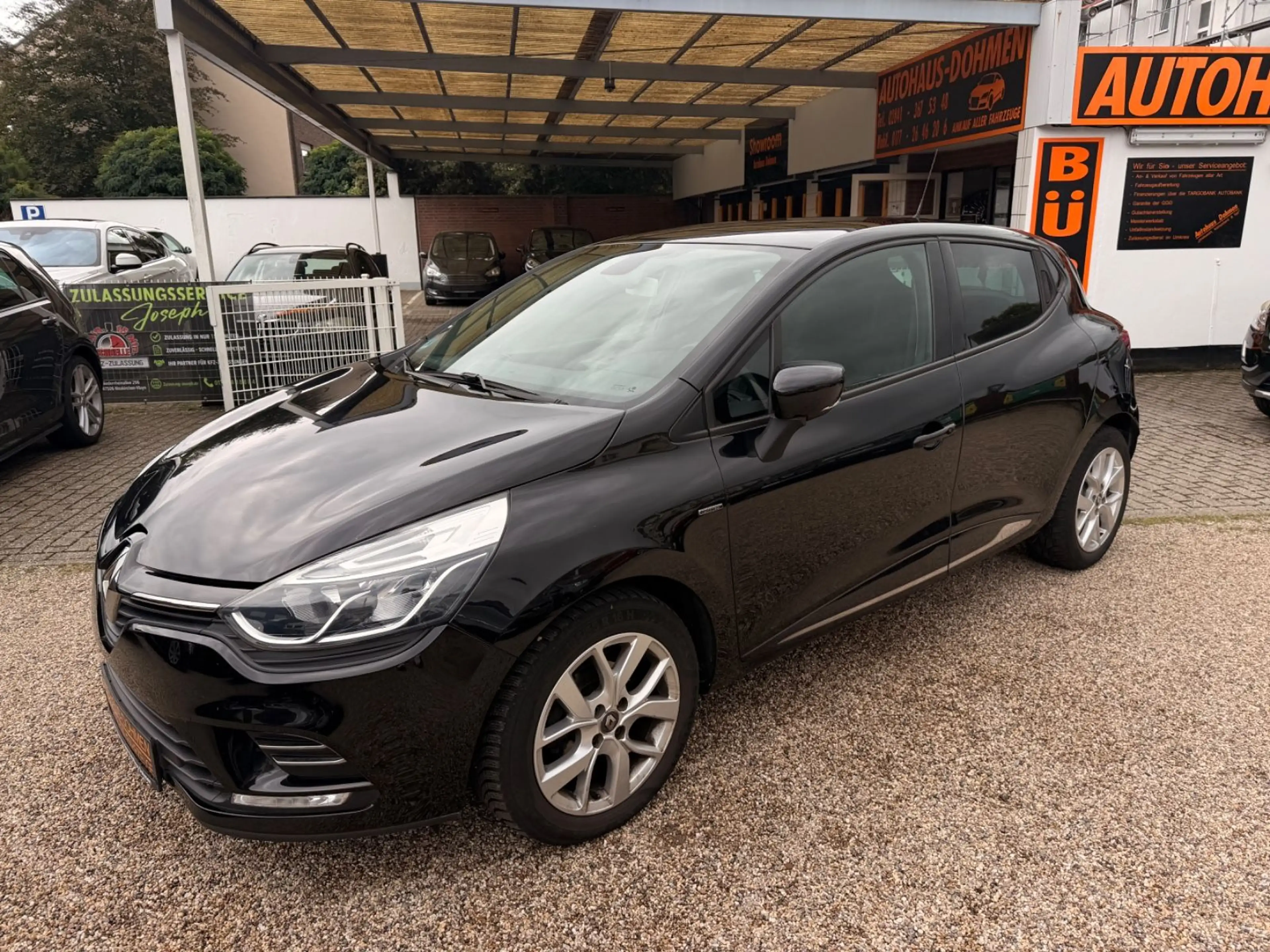 Renault Clio IV Limited+Scheckheft+Wartung Neu+Navi
