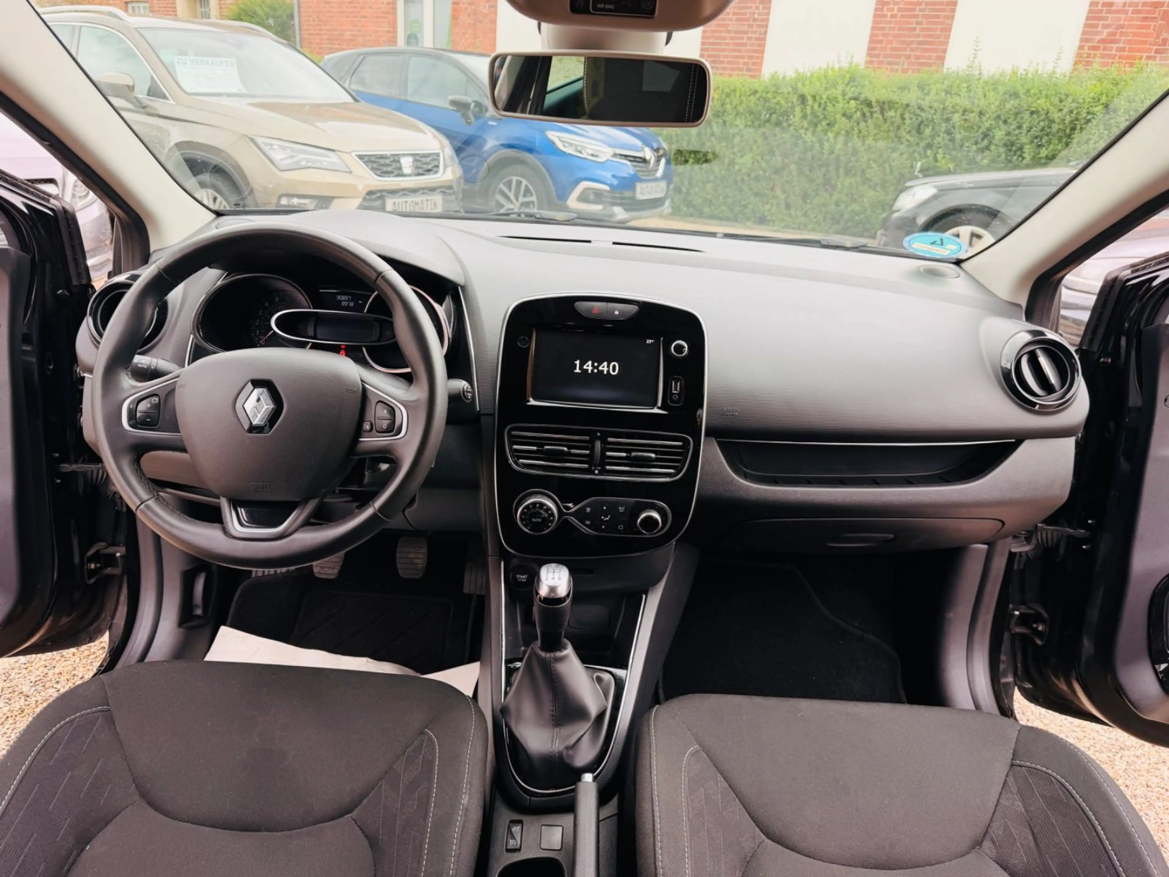 Renault Clio IV Limited+Scheckheft+Wartung Neu+Navi — photo 15