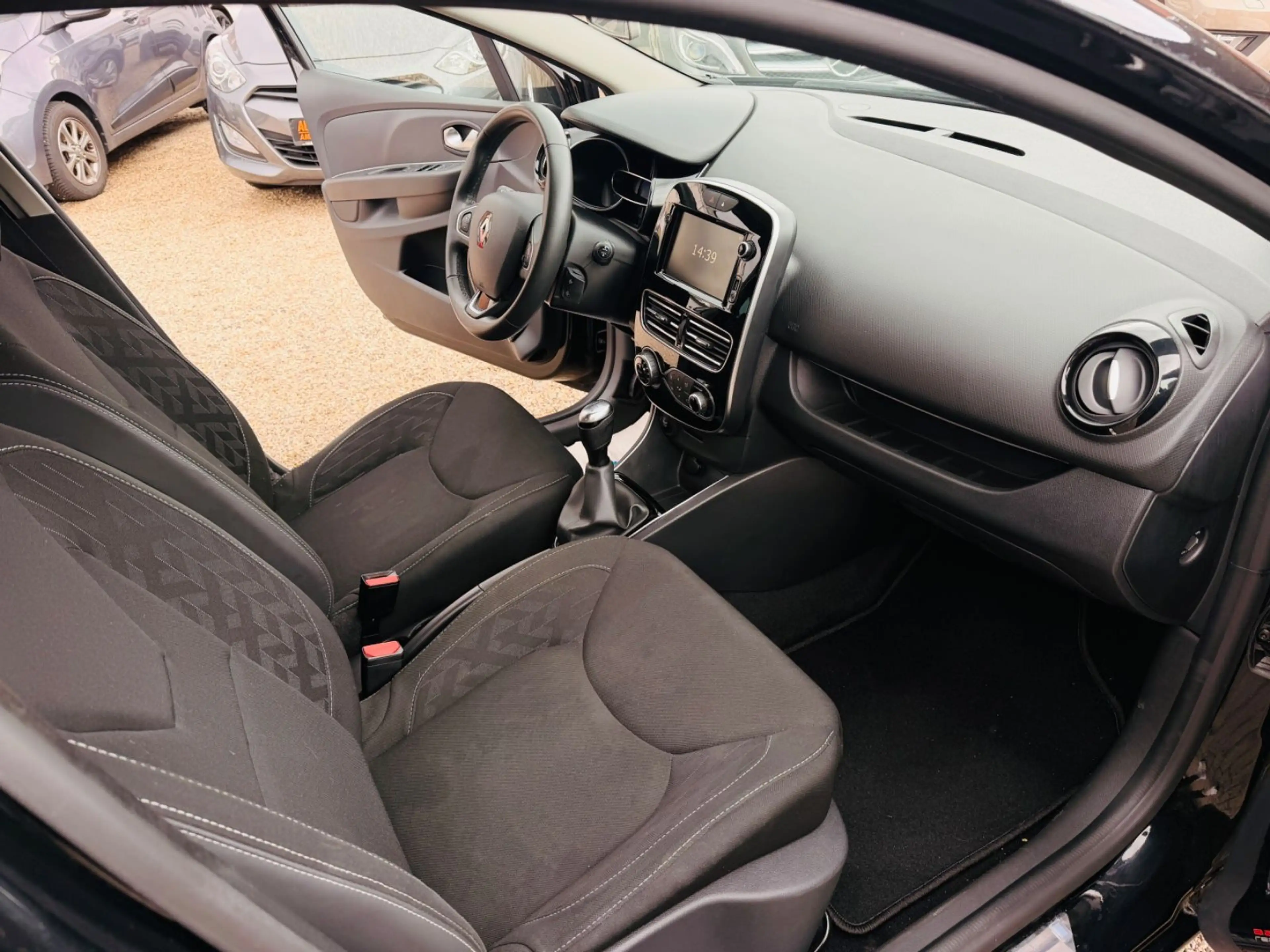 Renault Clio IV Limited+Scheckheft+Wartung Neu+Navi — photo 20
