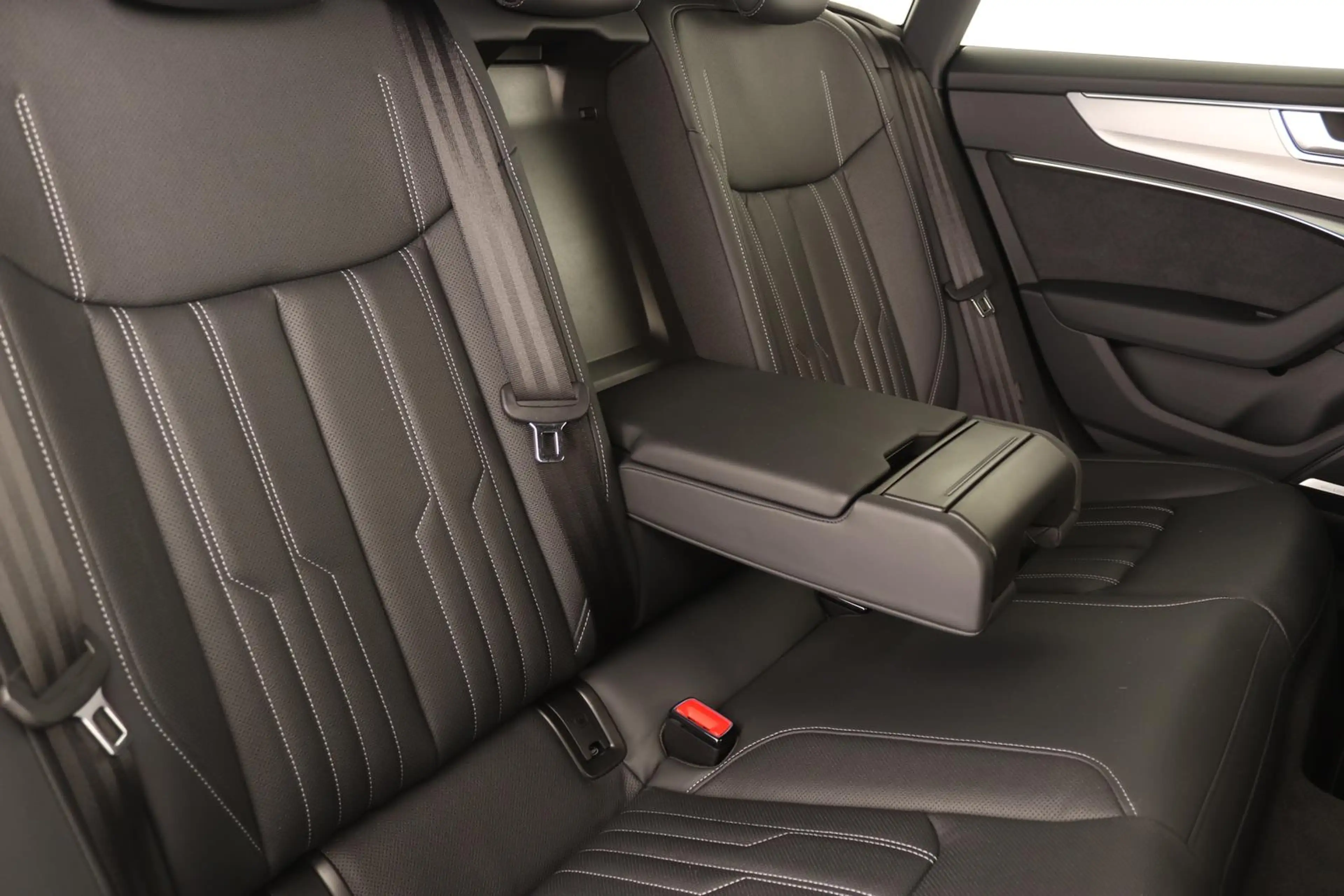 Audi S7 Sportback 3.0 TDI quattro HUD ALLRADLENKUNG LUFT N — photo 15