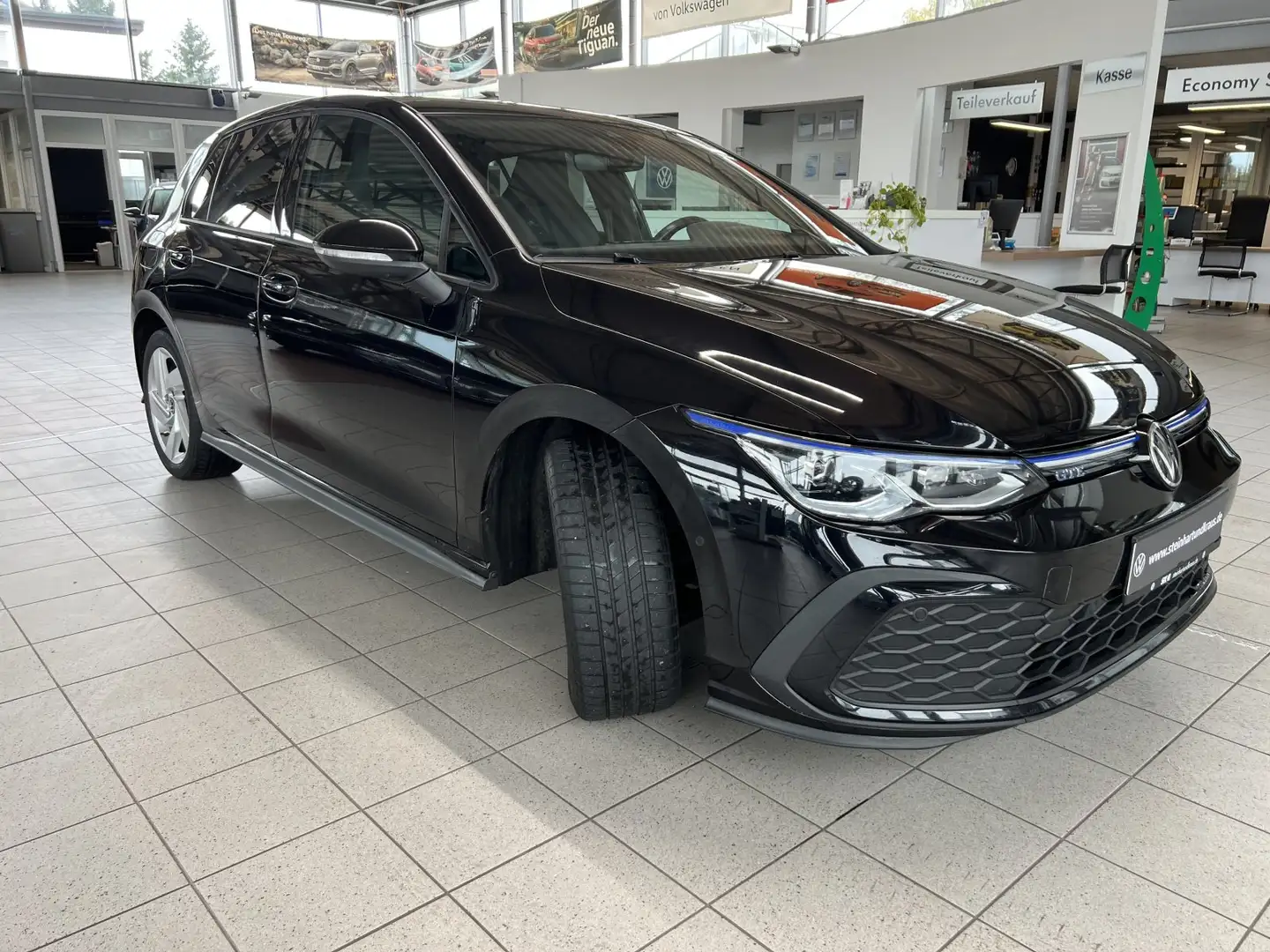 Volkswagen Golf VIII GTE 1,4 l eHybrid OPF 110 kW (150 PS) / 80 kW Zwart - 2