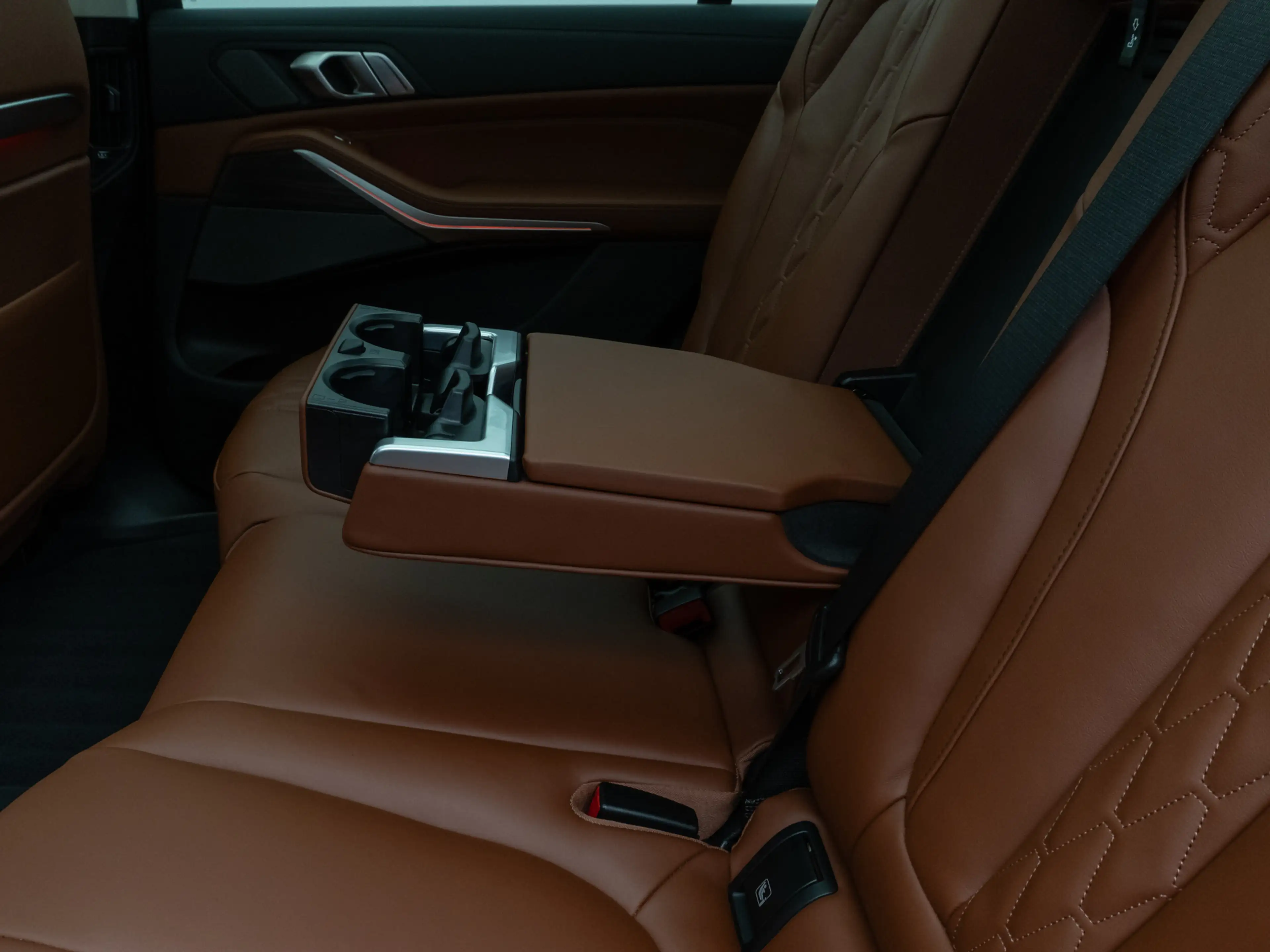 BMW X7 xD40d Panorama 360°HUD DAB H K Massage SoftCl — photo 27