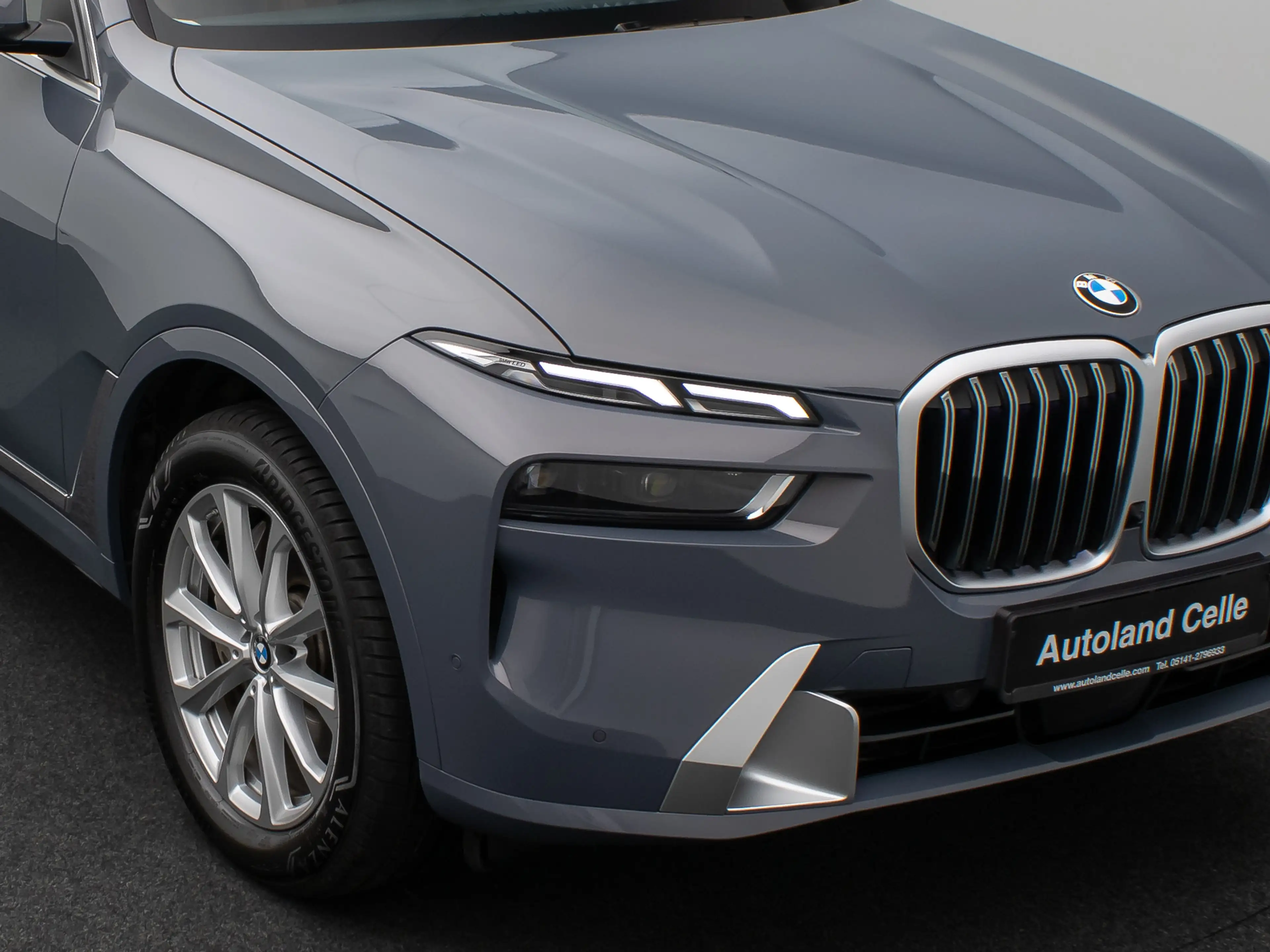 BMW X7 xD40d Panorama 360°HUD DAB H K Massage SoftCl — photo 17