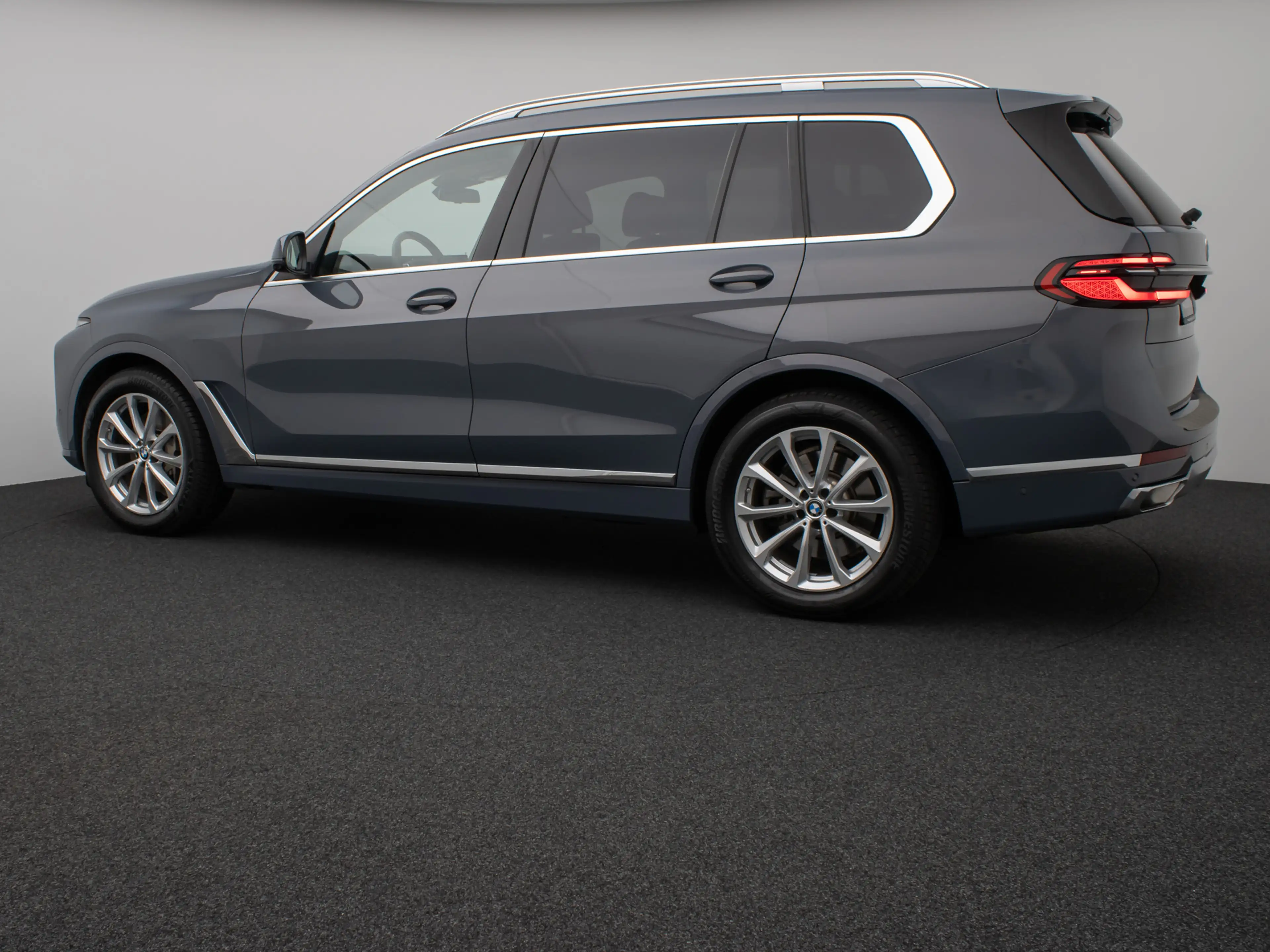 BMW X7 xD40d Panorama 360°HUD DAB H K Massage SoftCl — photo 10