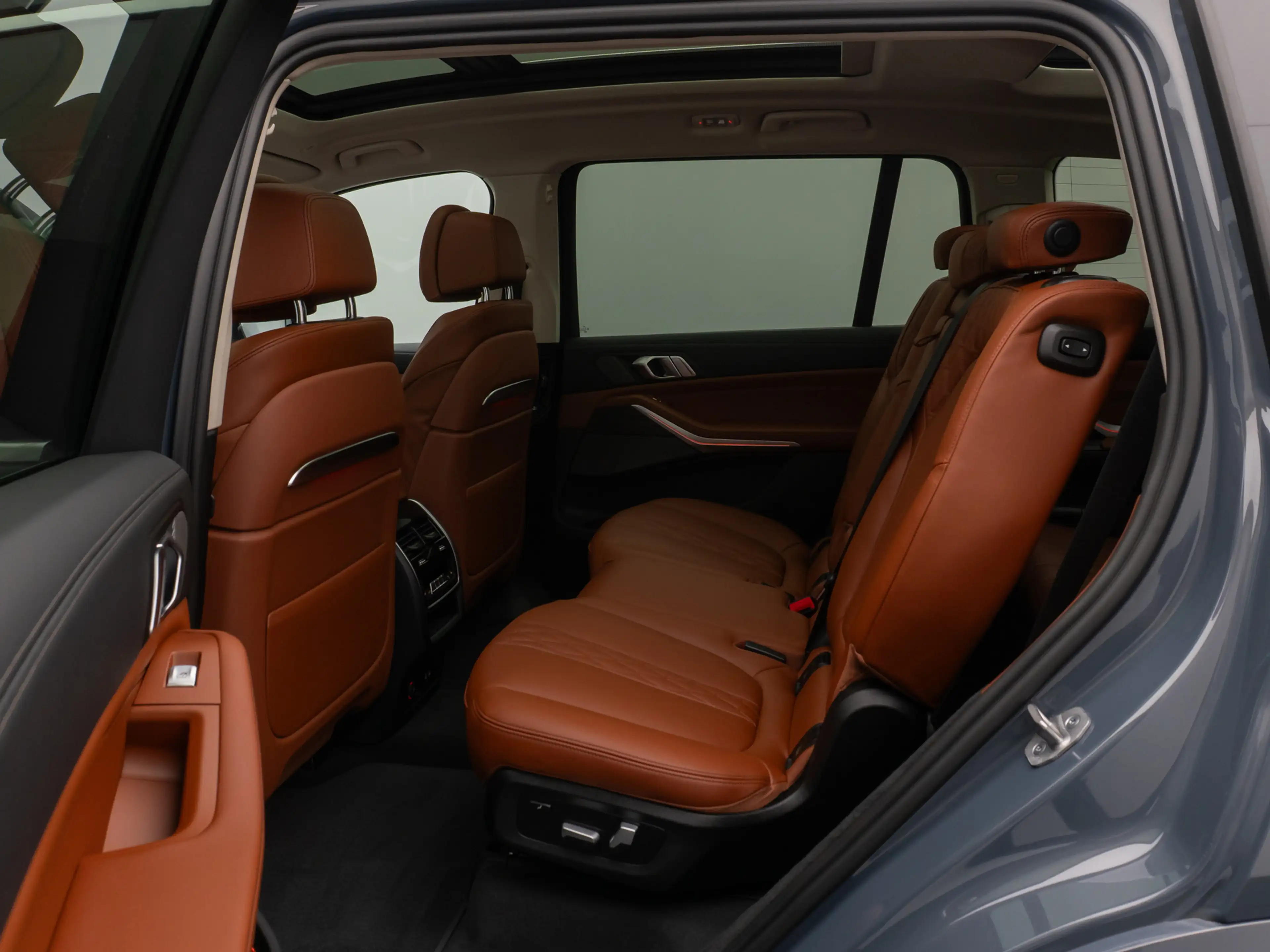 BMW X7 xD40d Panorama 360°HUD DAB H K Massage SoftCl — photo 25