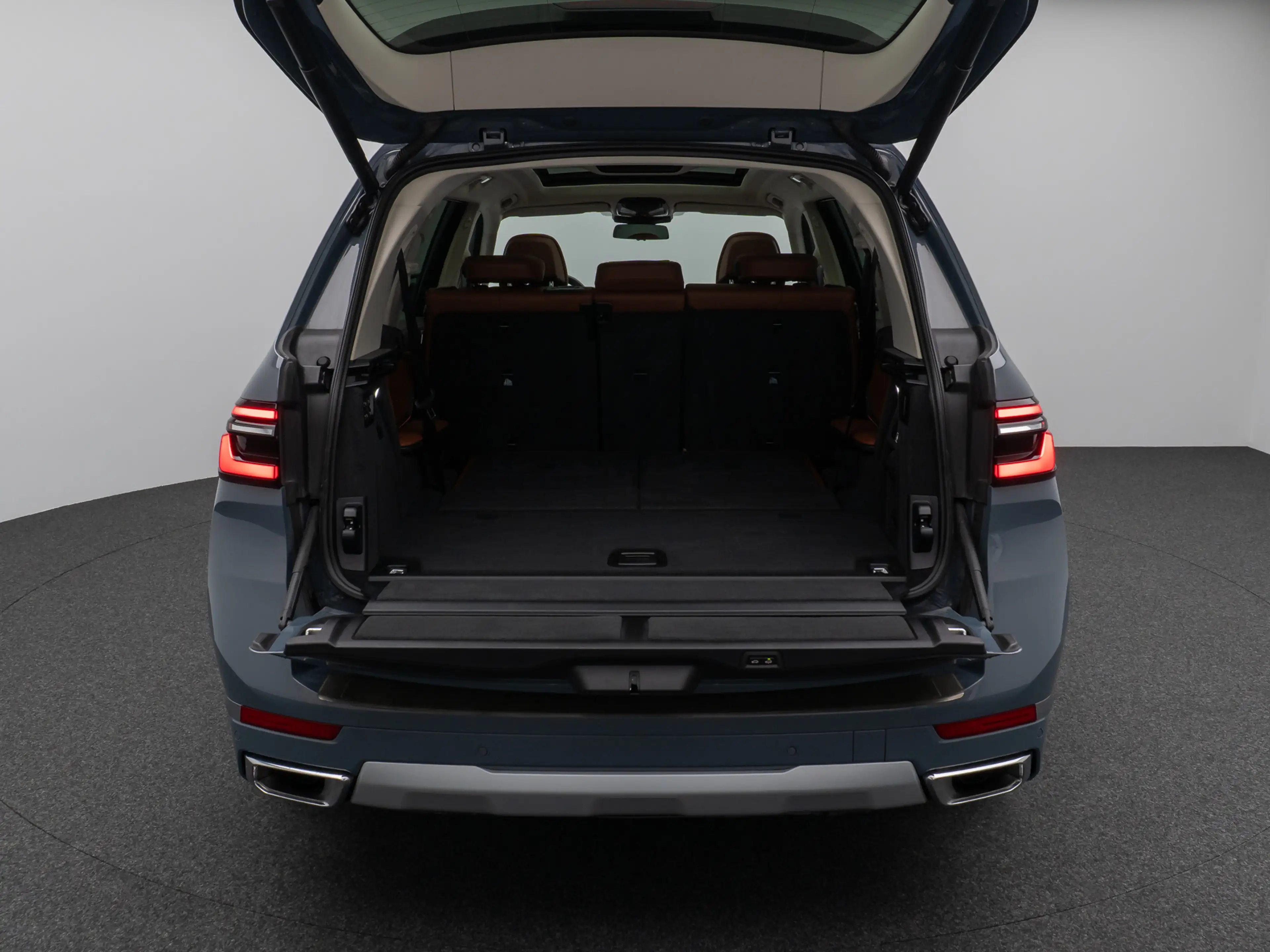 BMW X7 xD40d Panorama 360°HUD DAB H K Massage SoftCl — photo 13