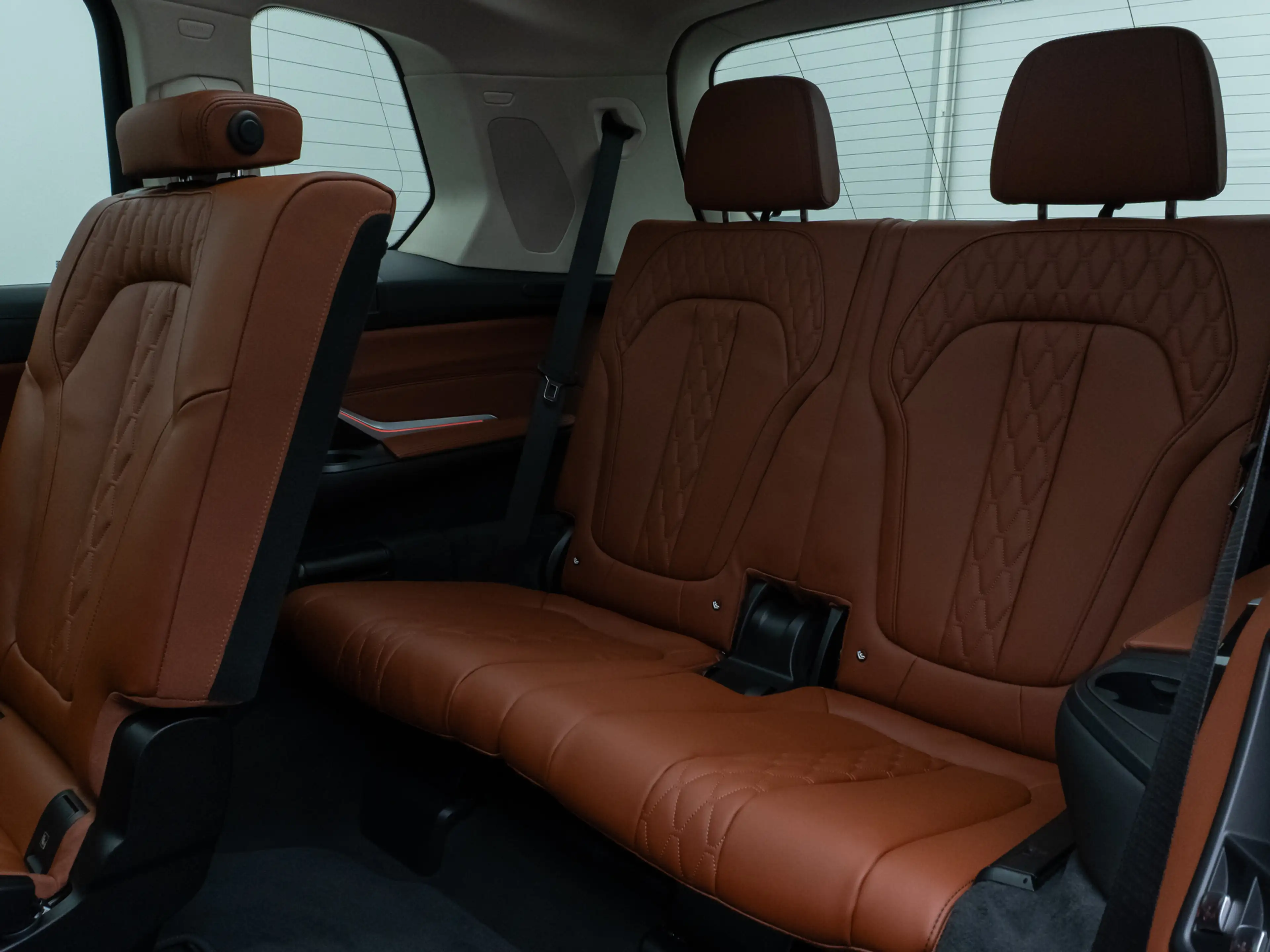 BMW X7 xD40d Panorama 360°HUD DAB H K Massage SoftCl — photo 28