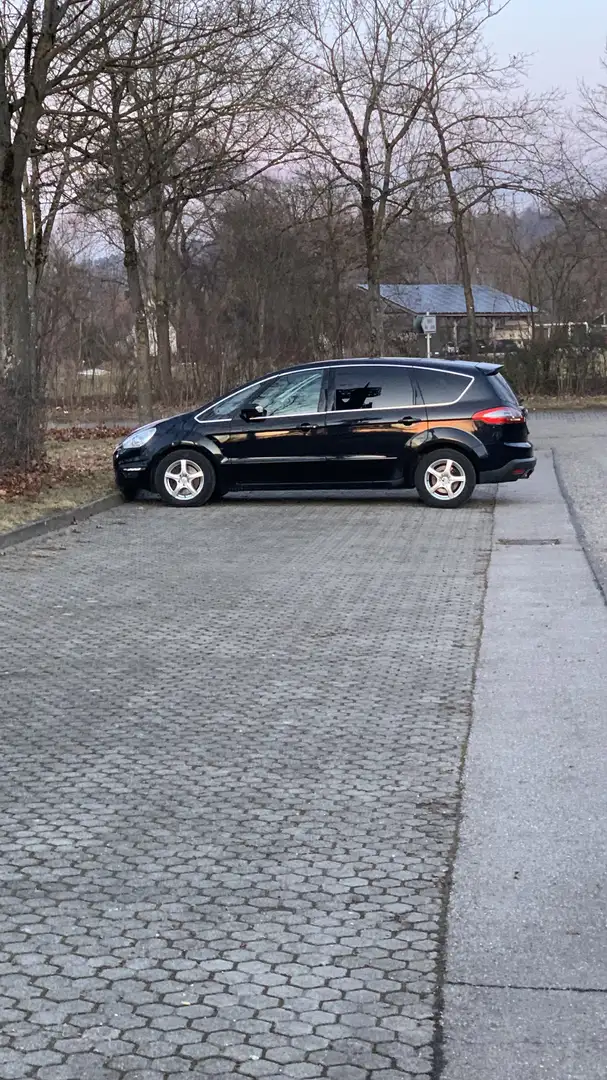 Ford S-Max 2.0 EcoBoost Aut. Titanium Schwarz - 2