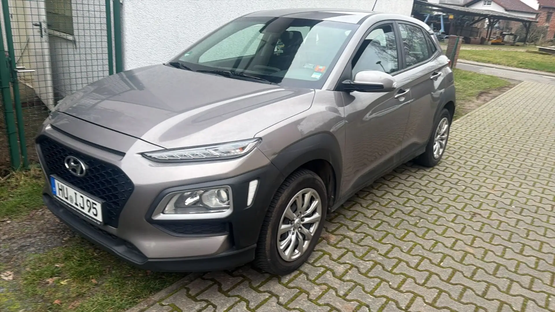 Hyundai KONA Pure 2WD Silber - 1