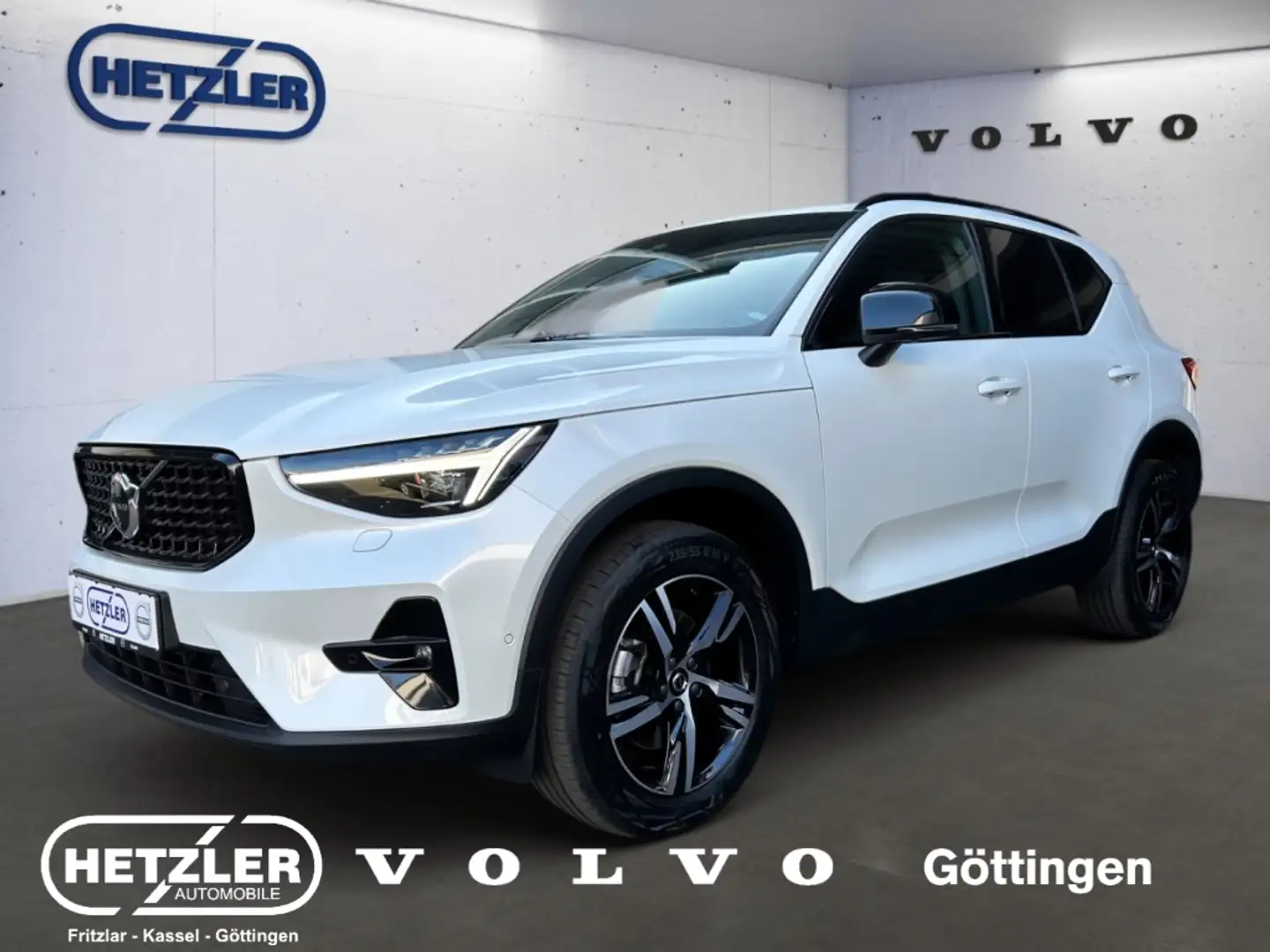 Volvo XC40 Plus Dark 2WD B4 EU6d Navi Digitales Cockpit Memor Weiß - 1