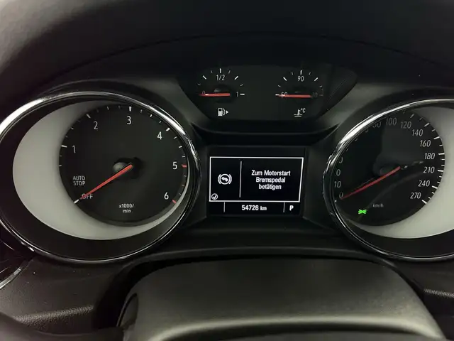 Opel Insignia view 16