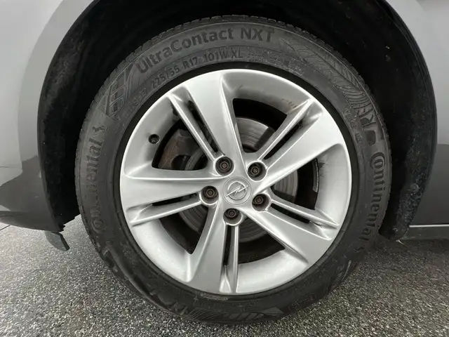 Opel Insignia view 10