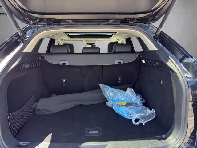 Mazda CX-60 view 7
