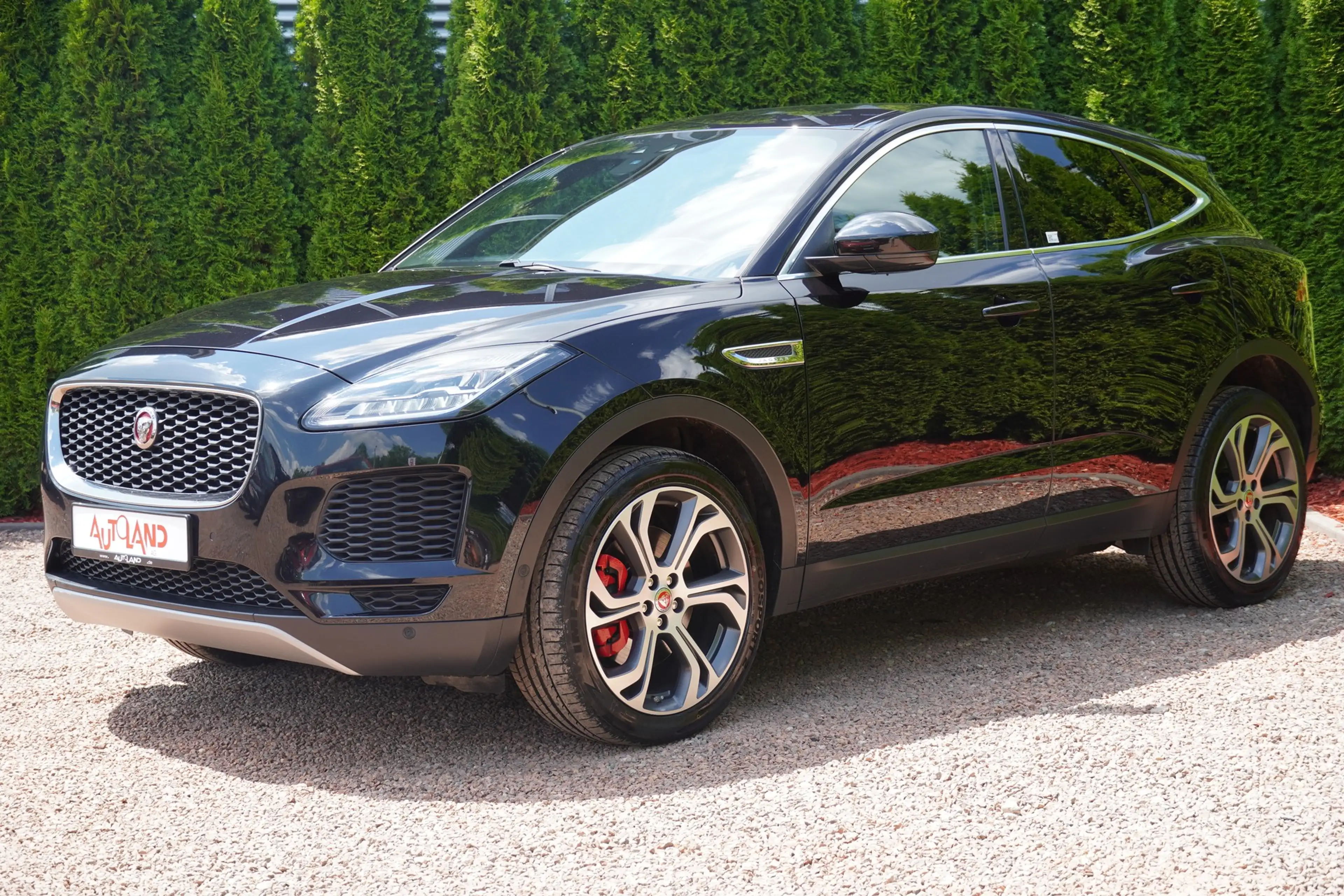 Jaguar E-Pace E-PACE 2.0 AWD LED Kamera Sitzheizung Tempomat — photo 2