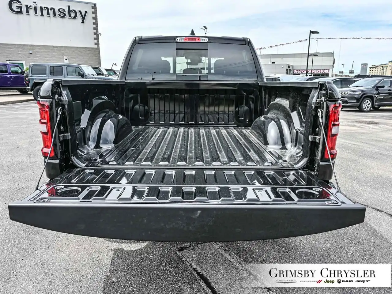 RAM 1500 снимка RAM 1500