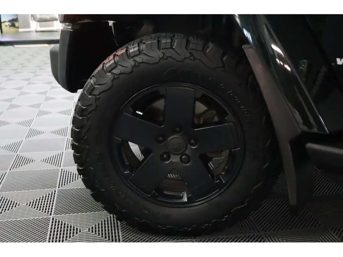 Jeep Wrangler / Wrangler Unlimited 3.6 Sahara Automatik Bullfänger Verde - 2