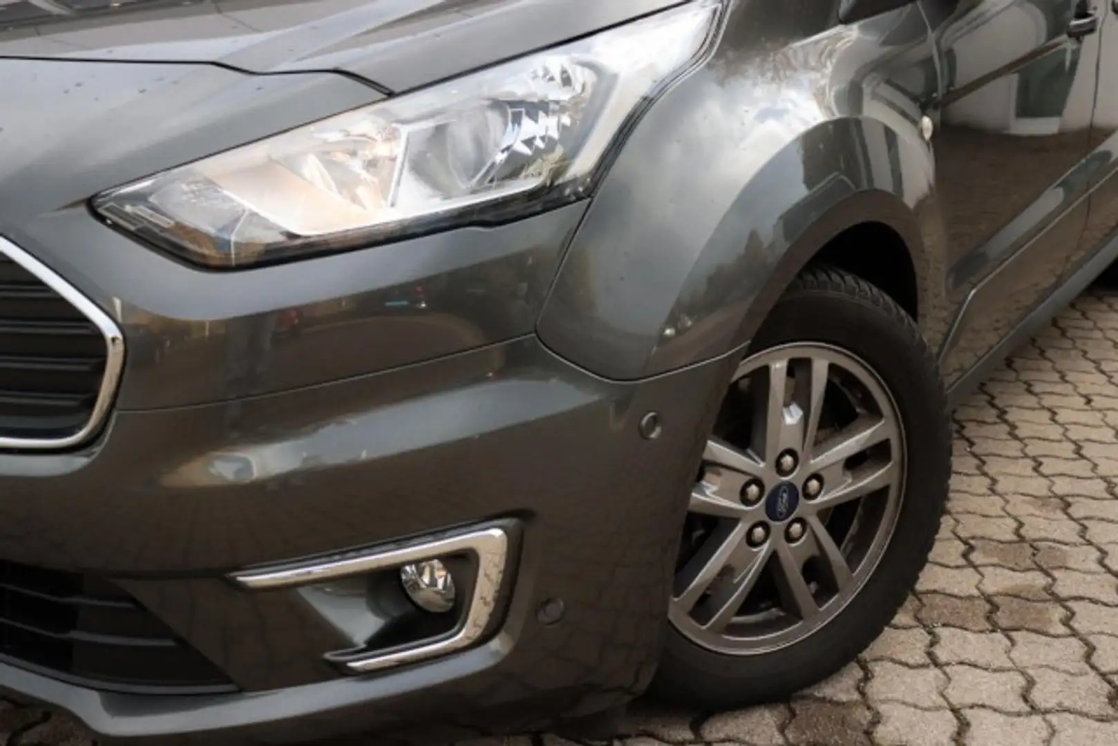 Ford Tourneo Connect 1.5 TDCi Grand Titanium S/S Navi Rückfahrkamera Gris - 2