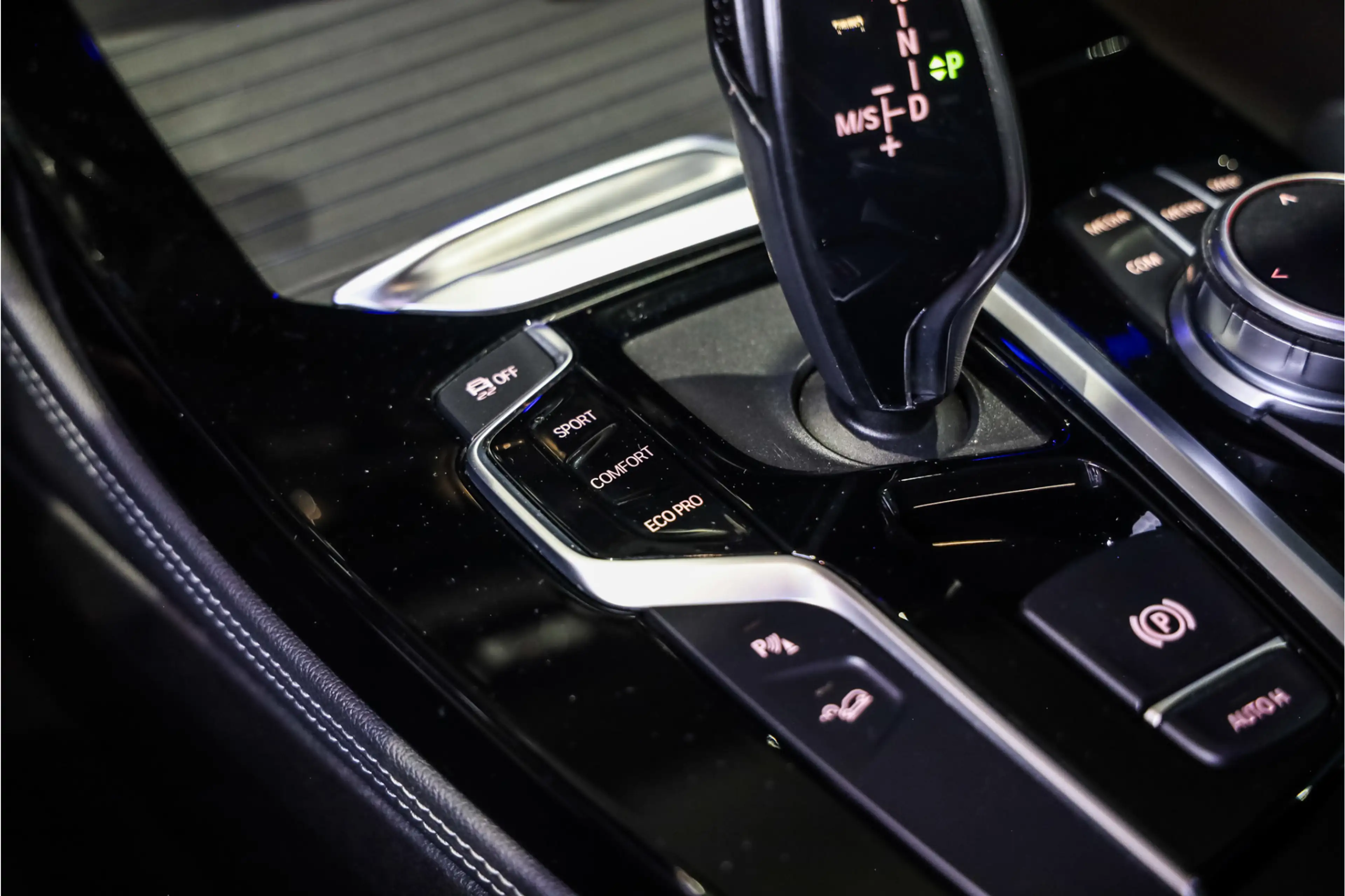 BMW X4 xDrive20i High Executive X-Line Sportstoelen D.Led — photo 17