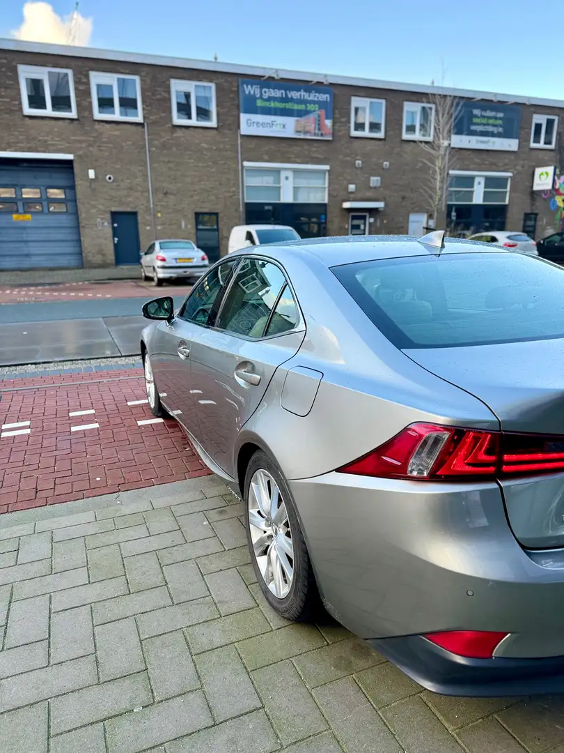 Lexus IS 300 IS 300h Business Line Срібний - 2
