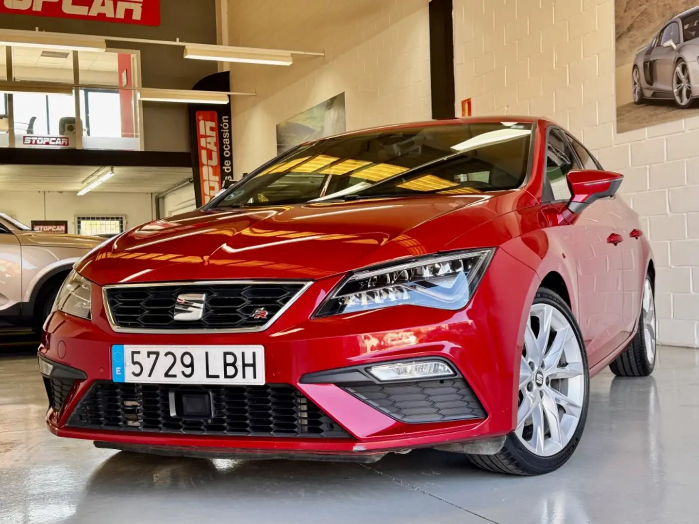 SEAT Leon 2.0TDI CR S&S FR Fast Edition Plus DSG7 150 Rojo - 2
