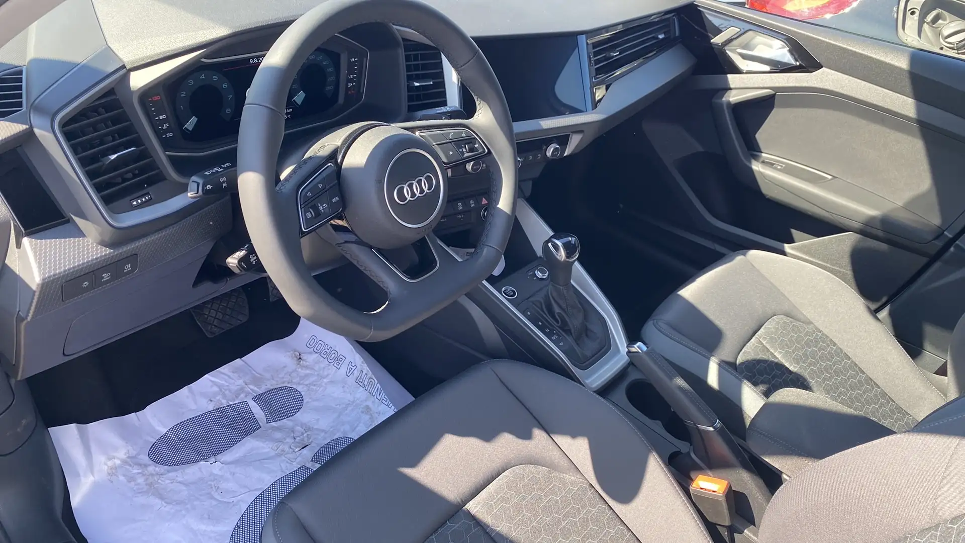 Audi A1 Sportback 30 1.0 tfsi Identity Black s-tronic Blanco - 1